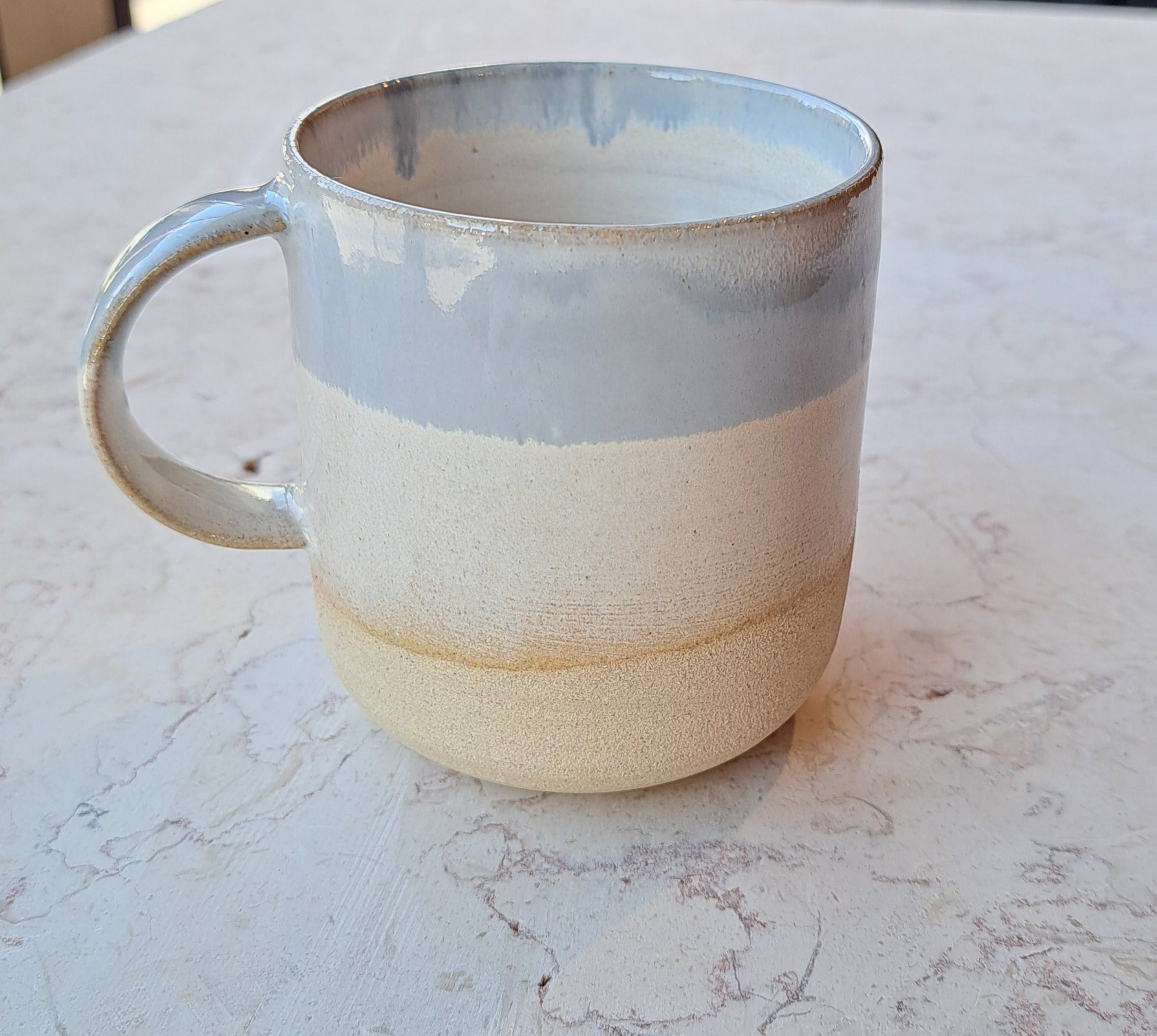 ateliermarienguyen-ceramiste-vaisselle-tasse-ceramique-blanche-coulure