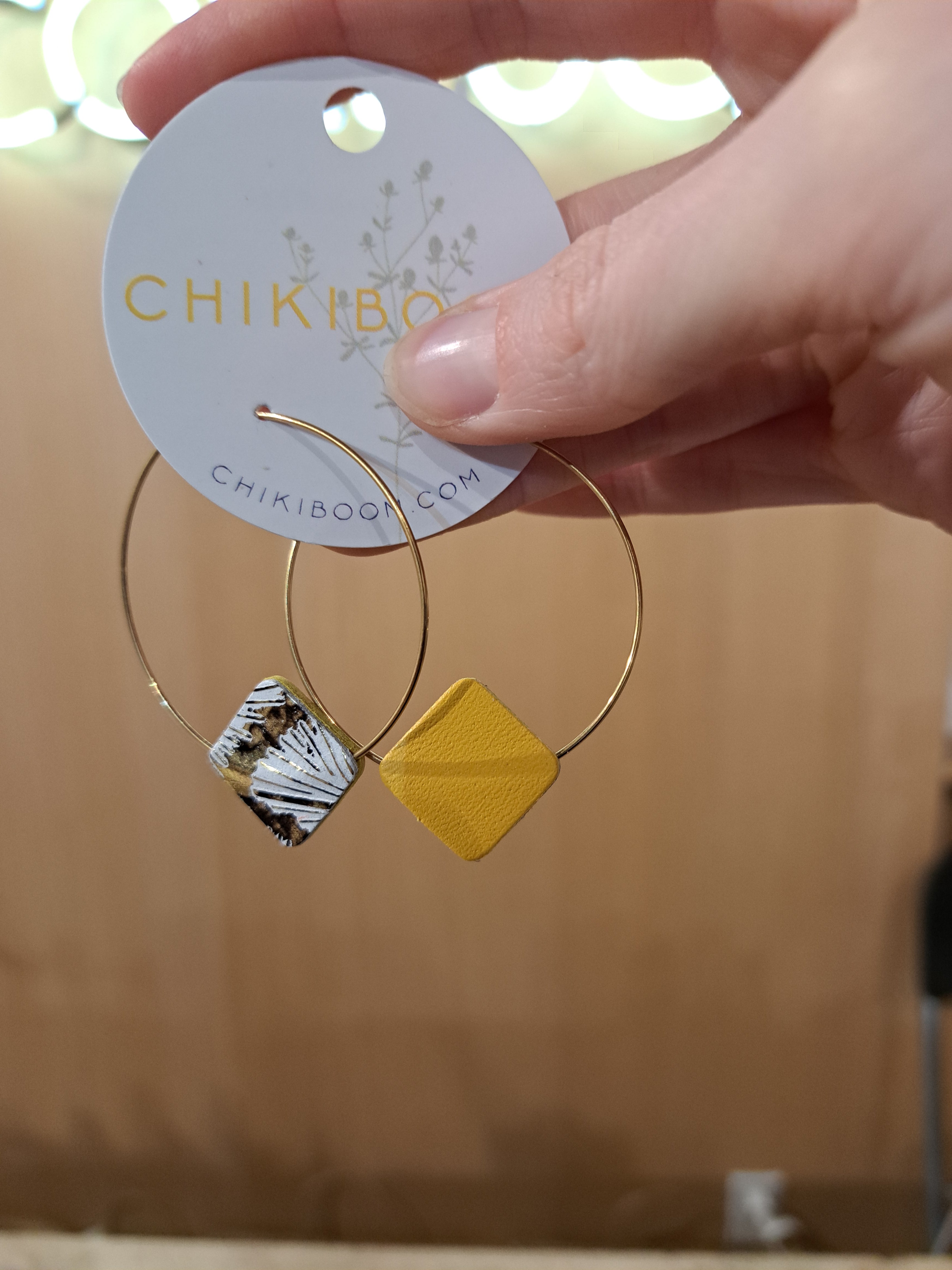 Boucles d'oreilles créoles - ROND/CARRÉ