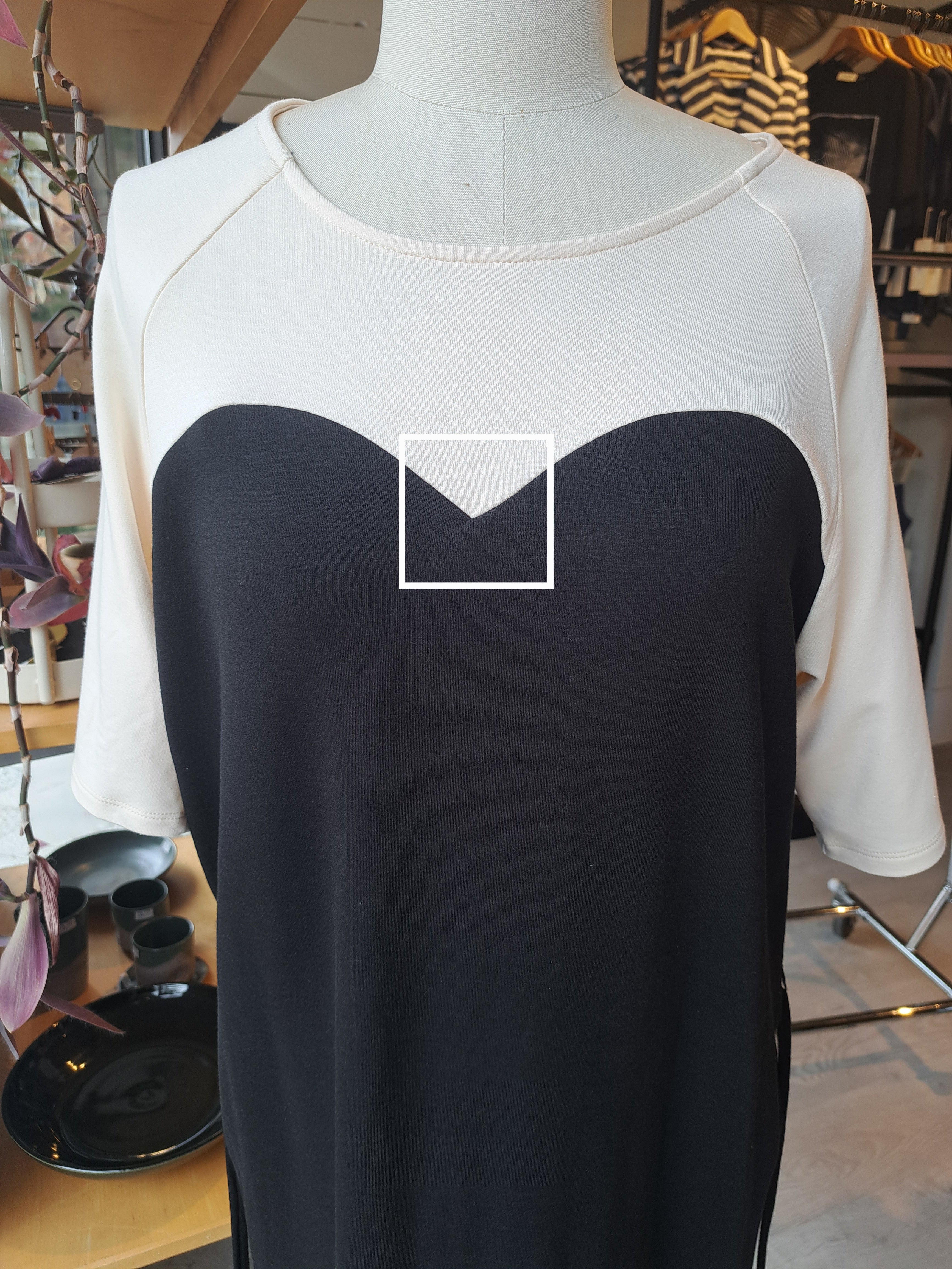 BARIA Dress - Black (Imperfect)