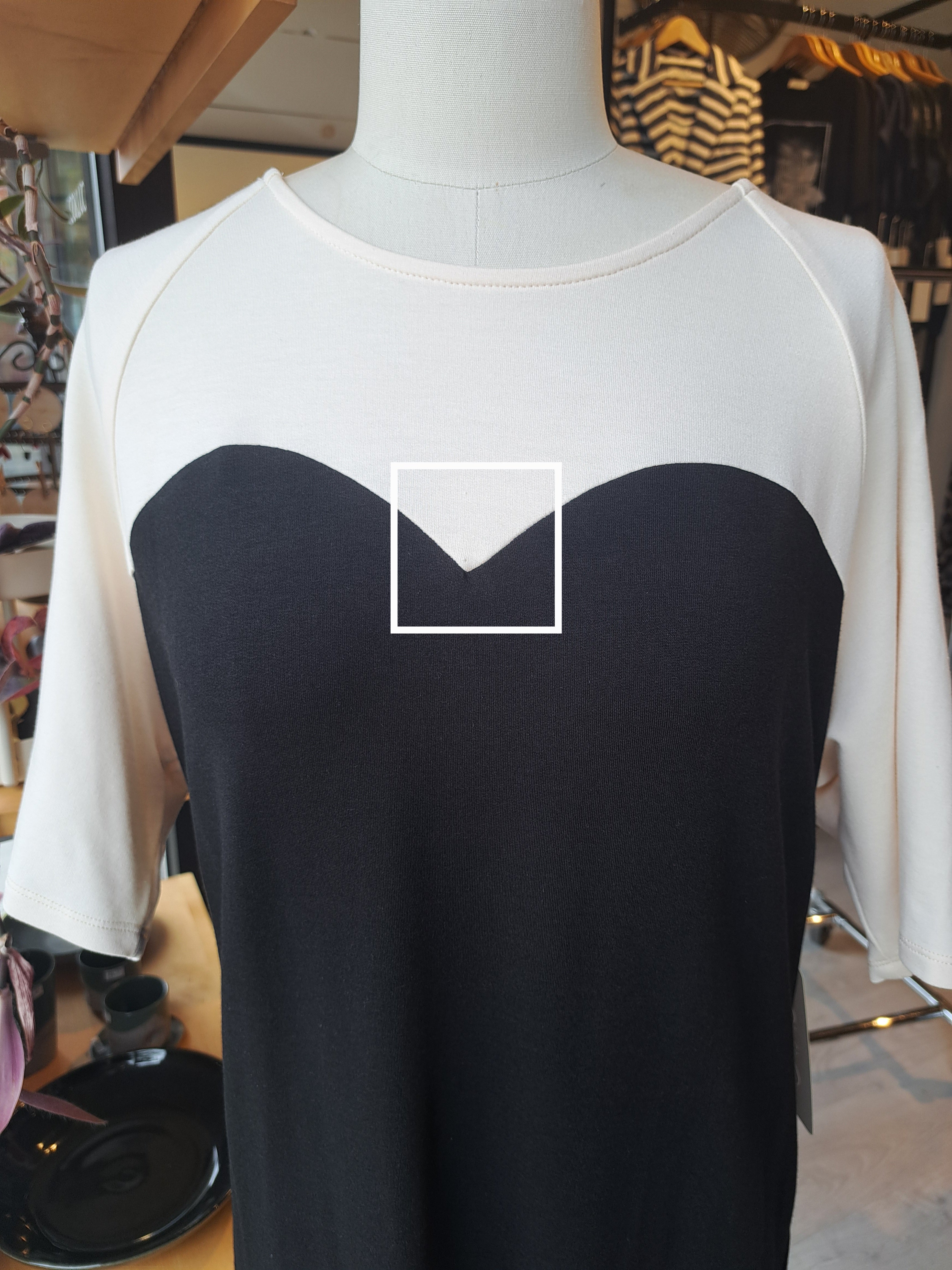 BARIA Dress - Black (Imperfect)