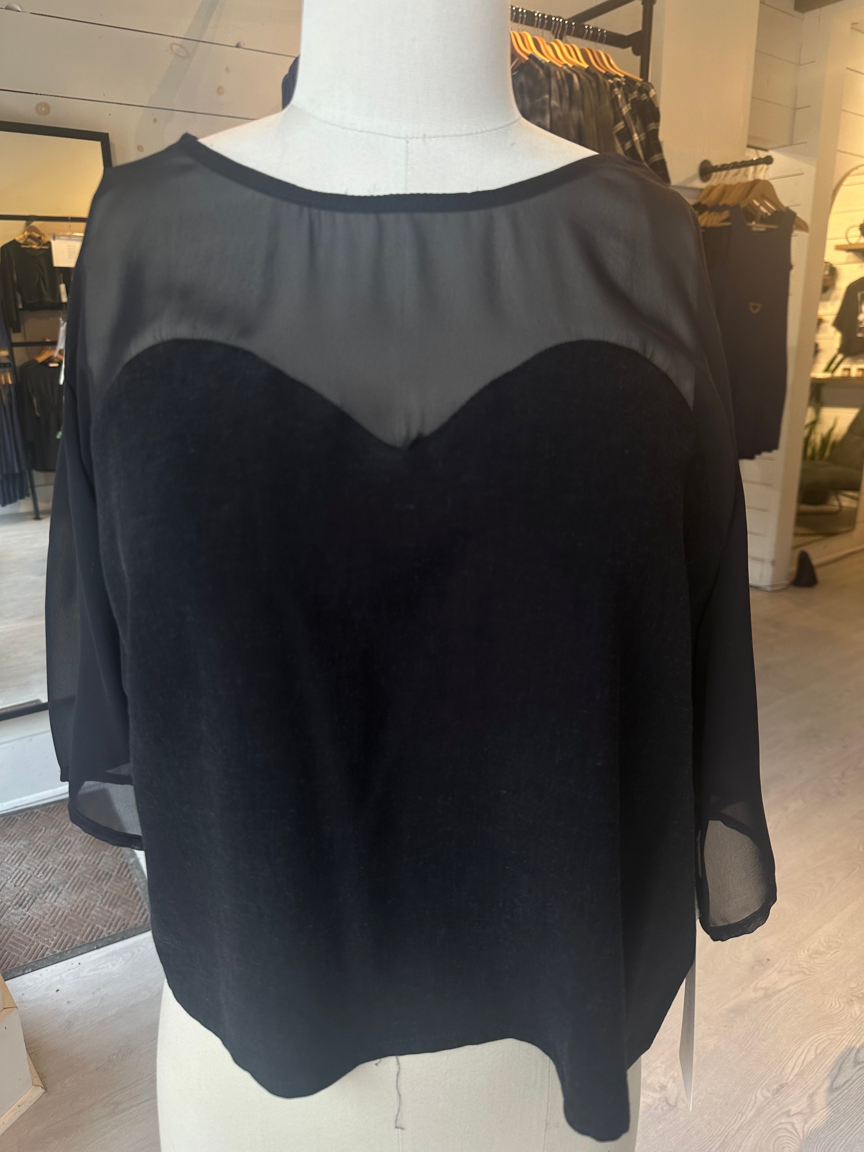 LOVE Top - Black (Imperfect)