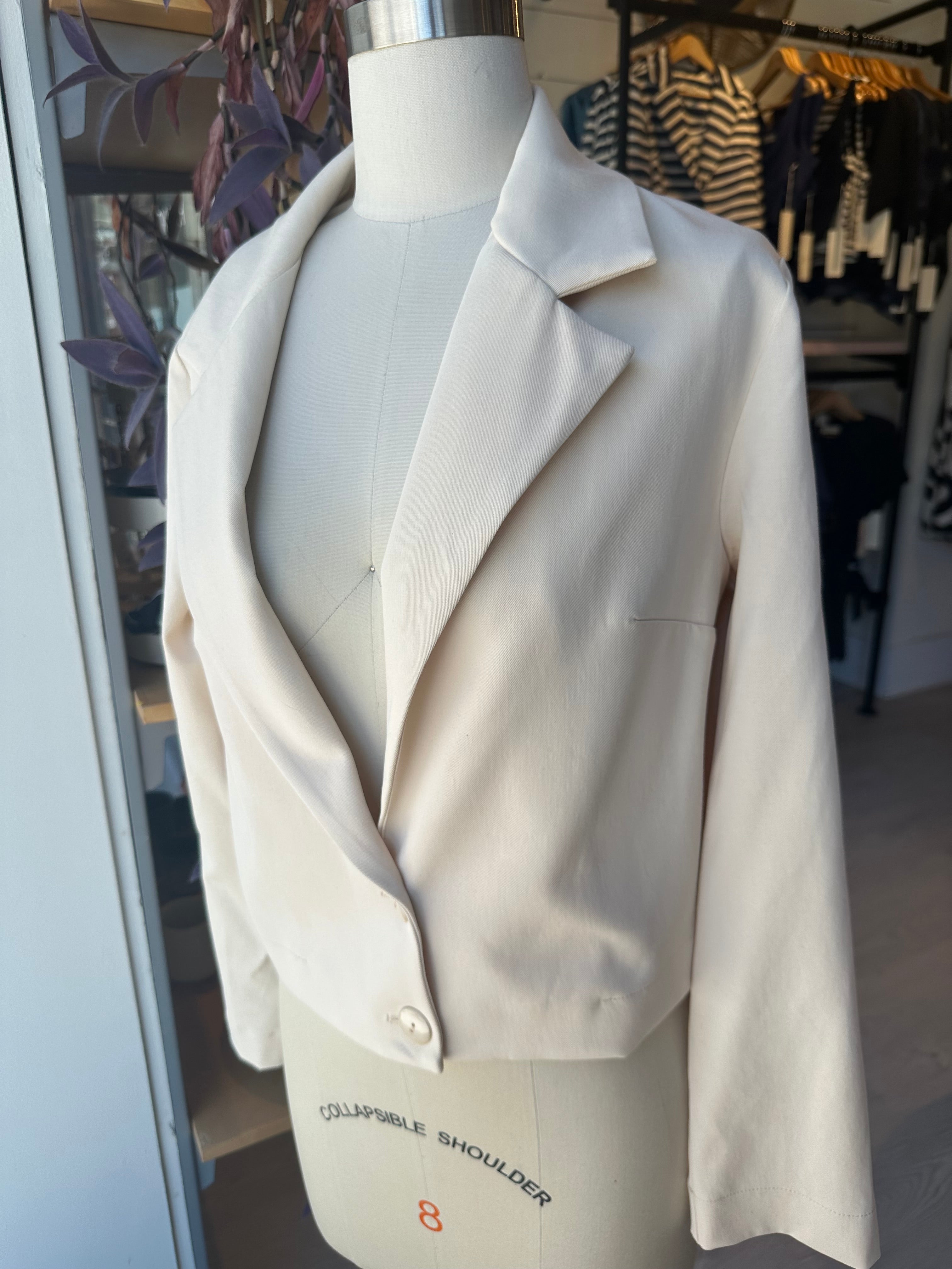 VESTA Jacket - Vanilla (Imperfect)
