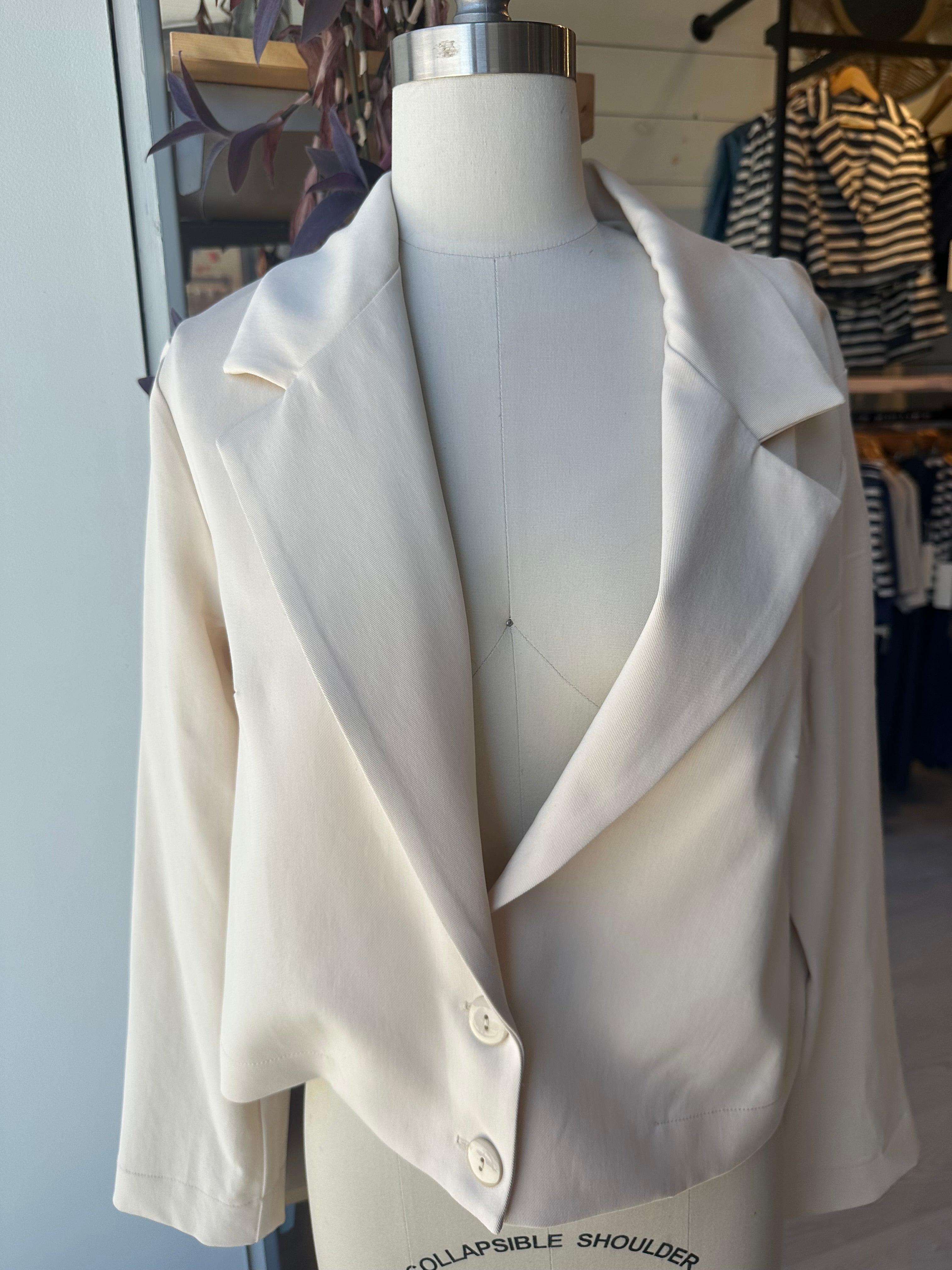 VESTA Jacket - Vanilla (Imperfect)