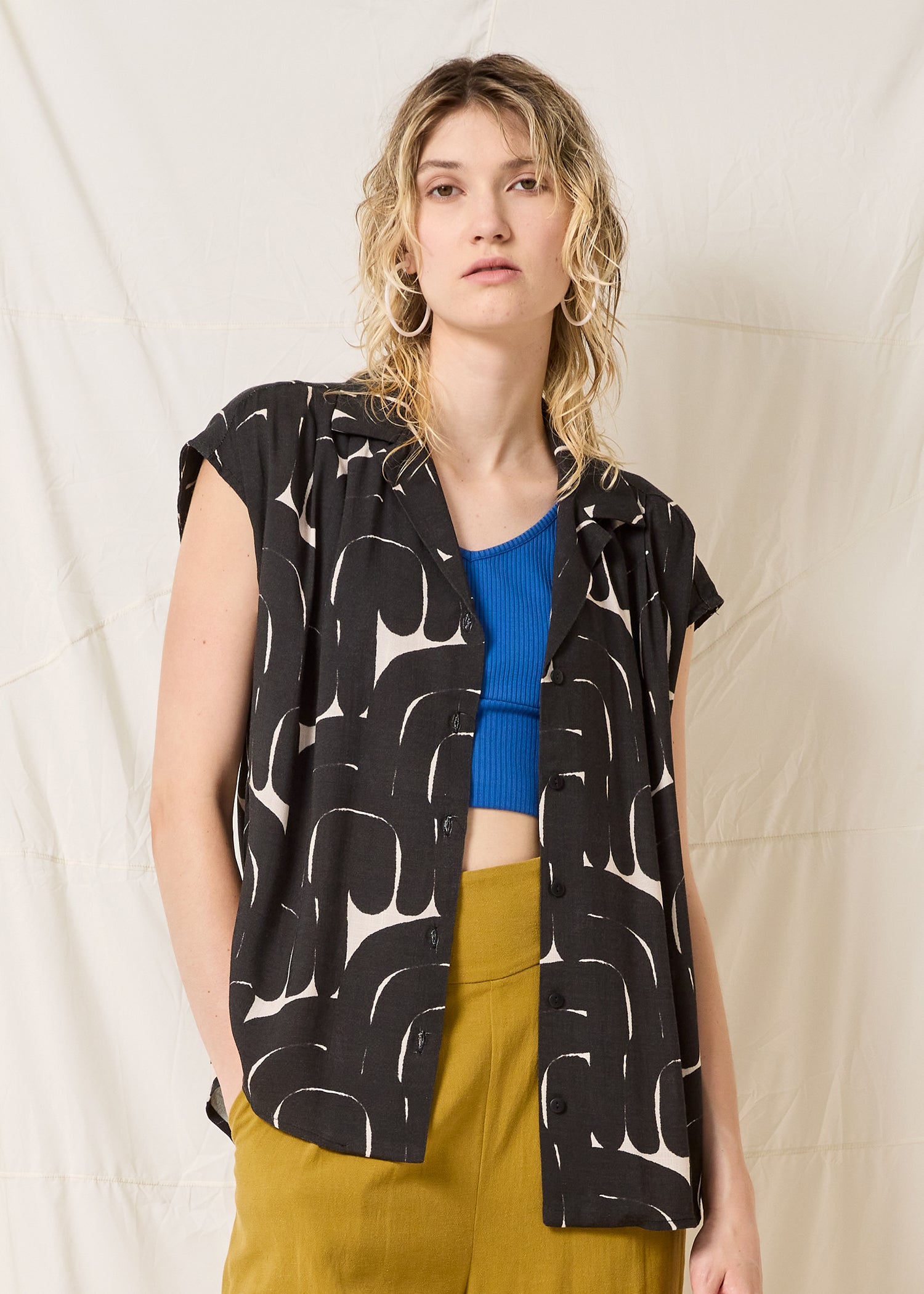 cokluch-chemise-asarina-arche-noir-pe24