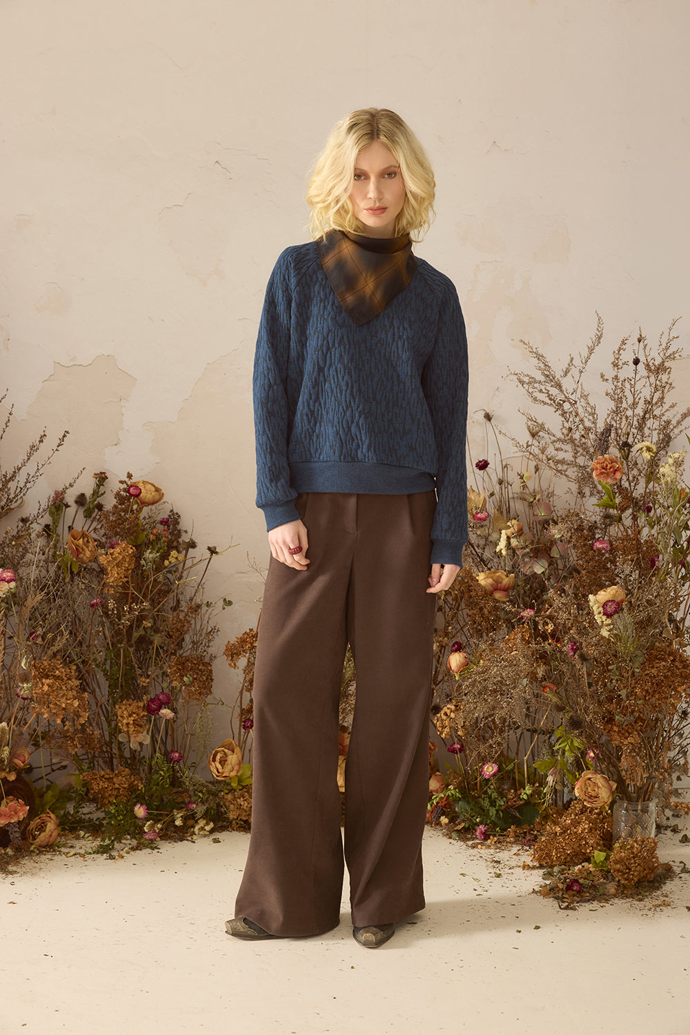 chlo-par-cokluch-haut-chandail-lou-deepsea-pantalon-zaho-espresso-ah2627