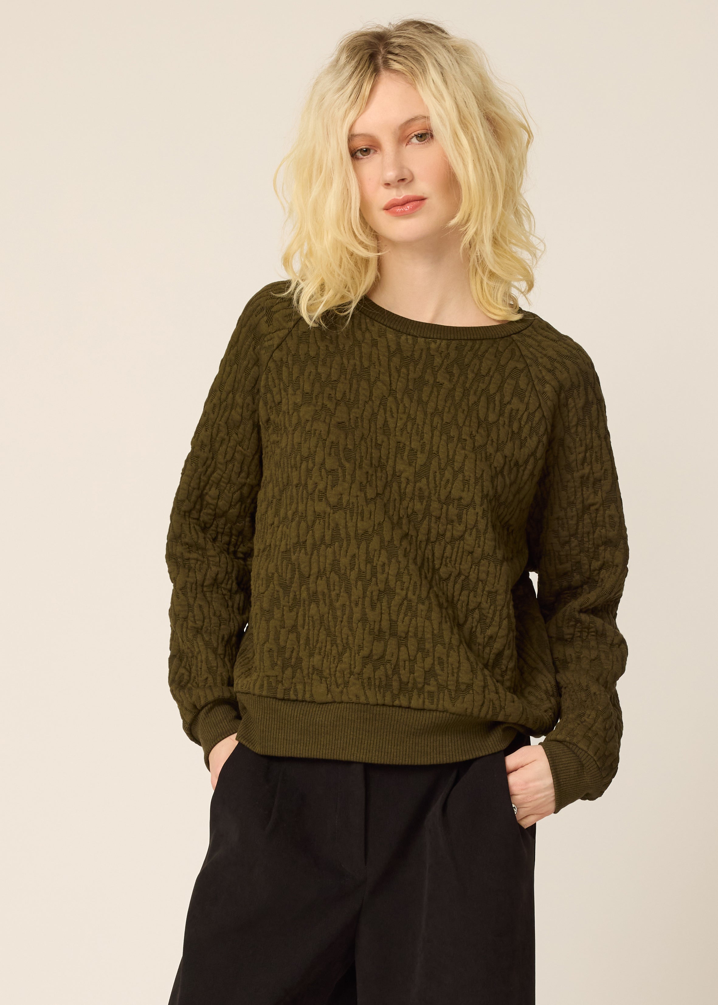 chlo-par-cokluch-haut-chandail-lou-olive-ah2627