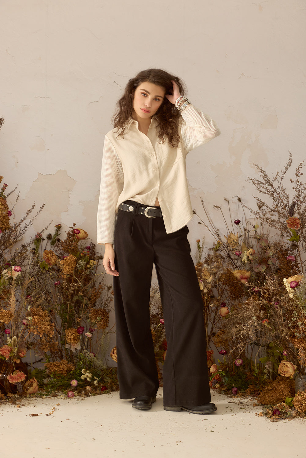 chlo-par-cokluch-haut-chemise-chad-grege-pantalon-zaho-noir-ah2627