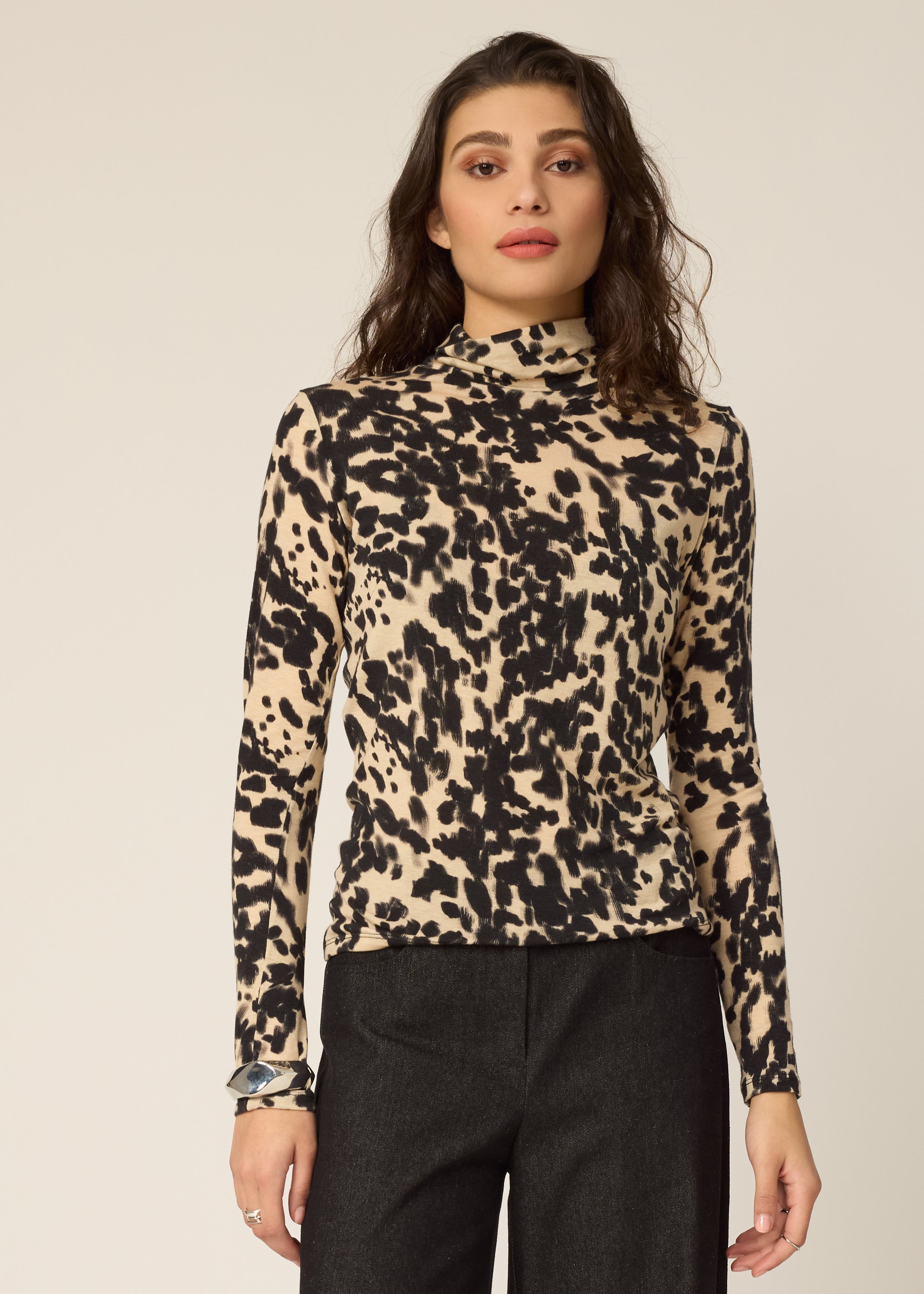 chlo-par-cokluch-haut-pull-mika-leo-noir-ah2627
