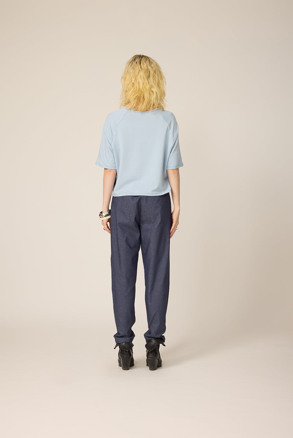 chlo-par-cokluch-haut-romy-navy-pantalon-aaron-indigo-ah2627