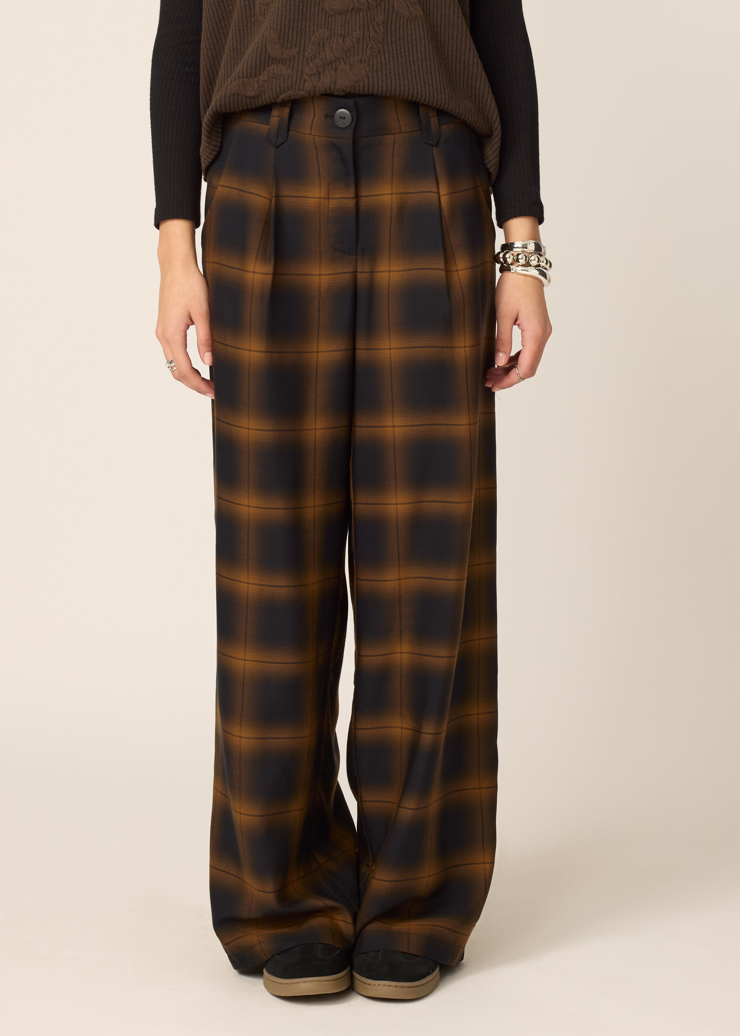 chlo-par-cokluch-pantalon-zaho-plaid-tan-ah2627