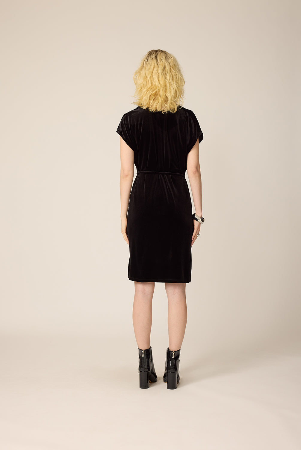 chlo-par-cokluch-robe-flea-noir-ah2627-holiday