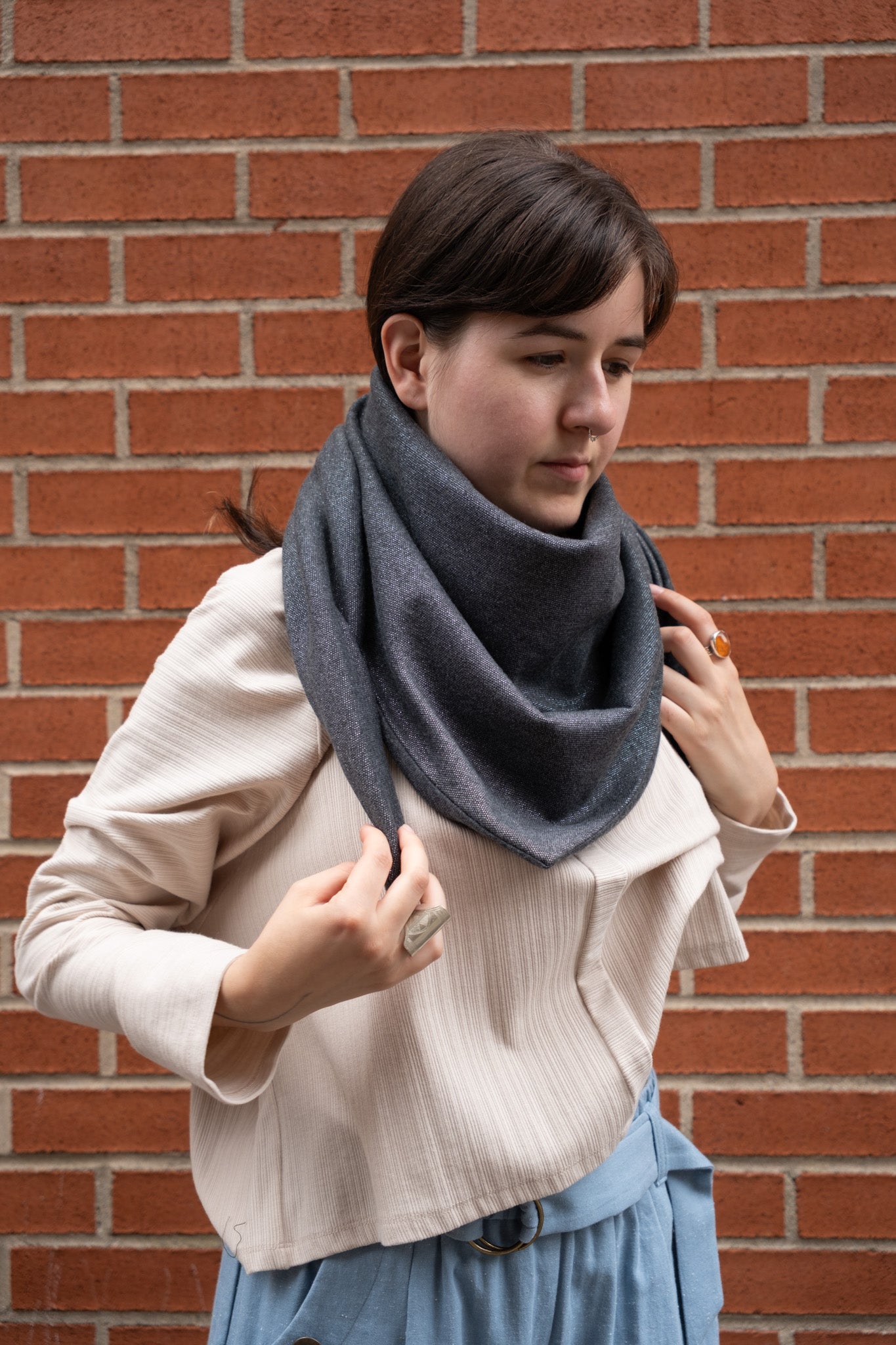 cokluch-accessoires-foulard-songbird-ah2526-silver-facette
