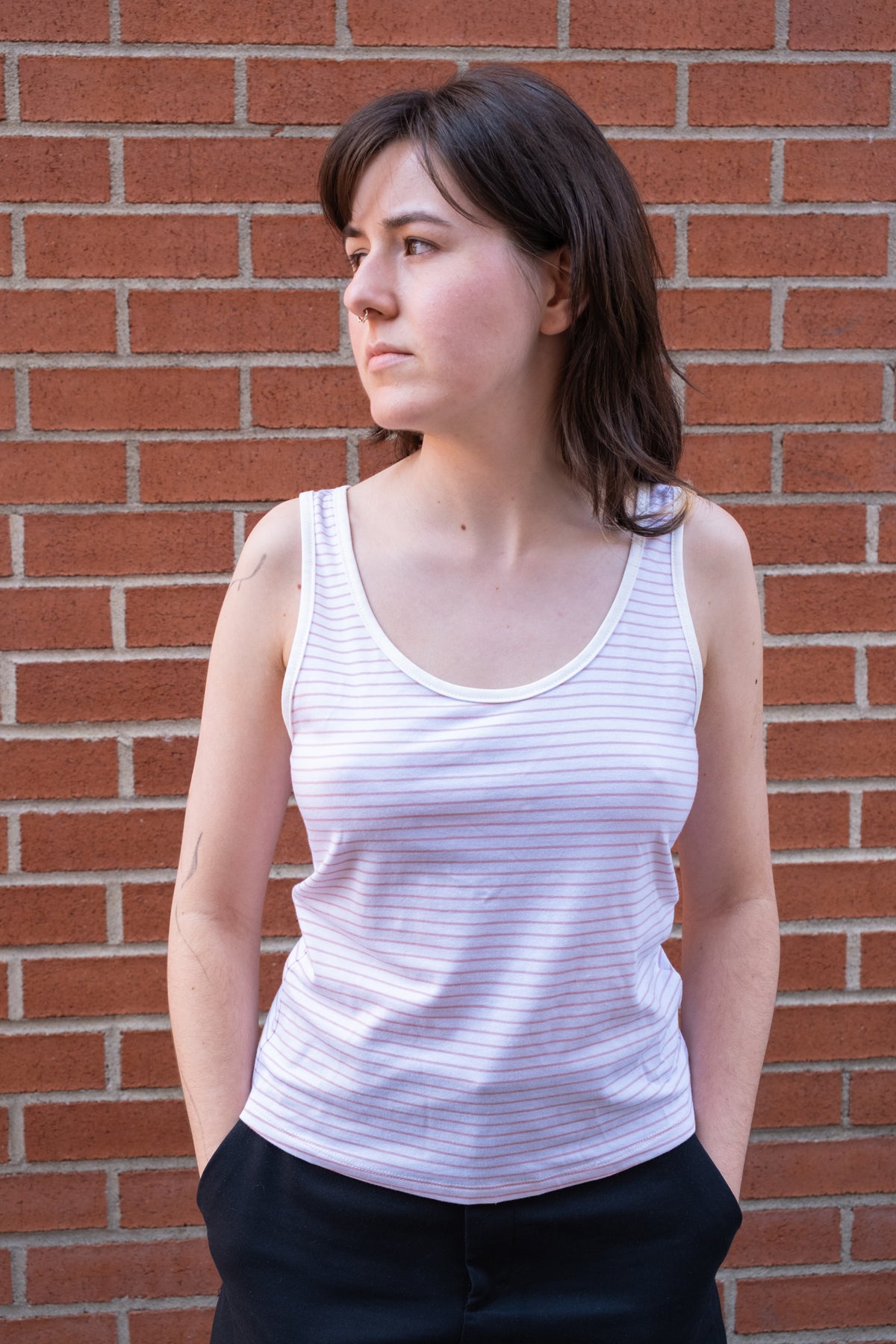 cokluch-haut-camisole-neha-raye-rose-rayonne-bambou-coton-lesbasics