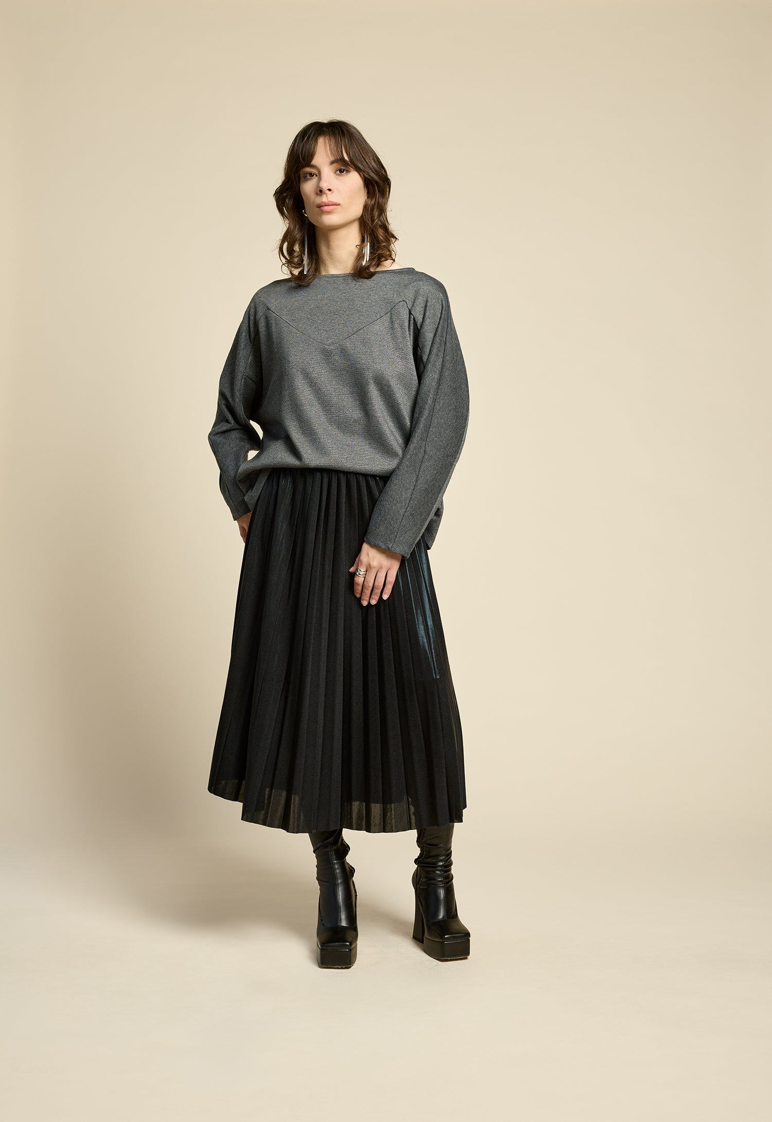 cokluch-haut-shadow-silver-facette-jupe-feyer-noir-ah2526-holiday