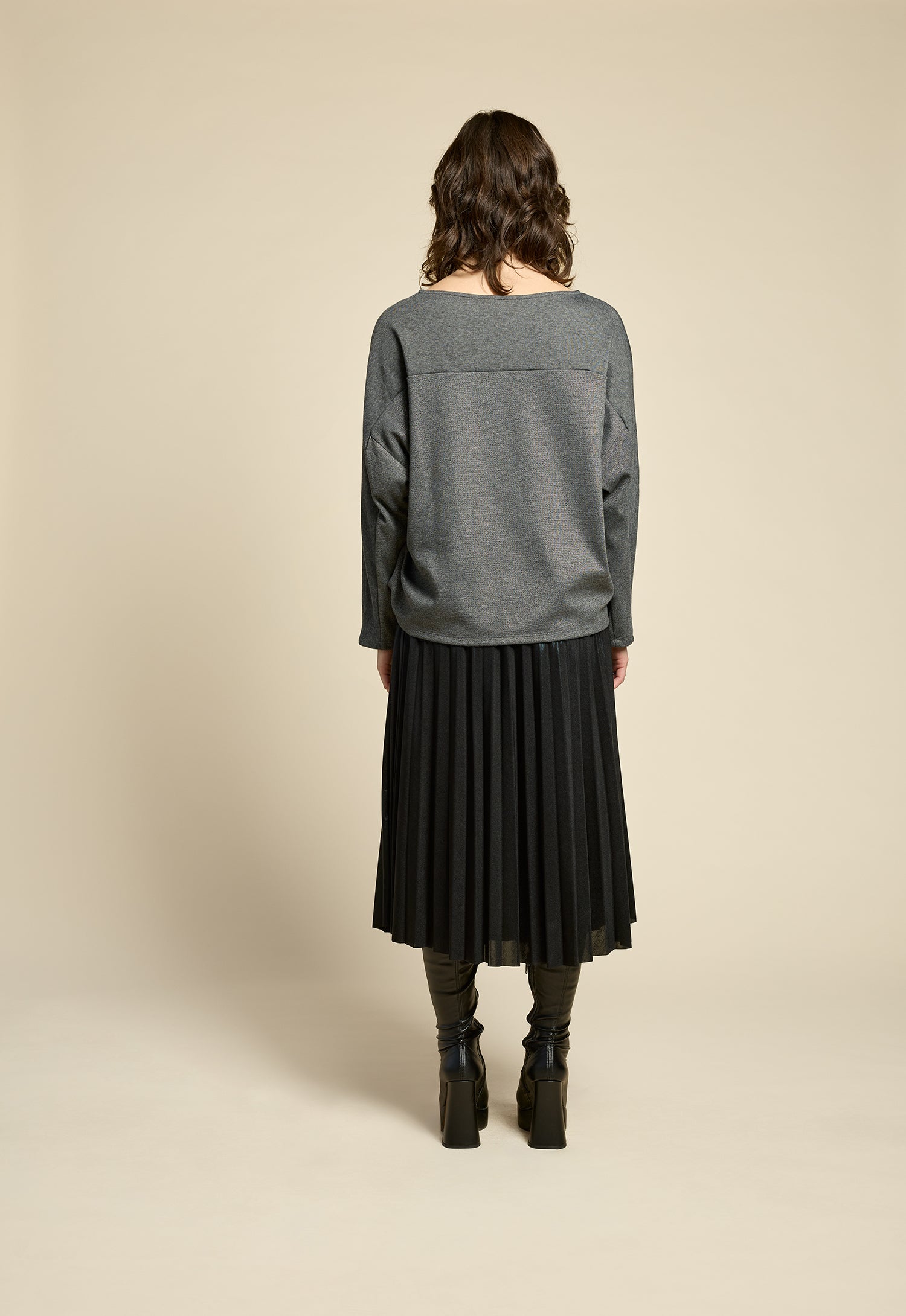 cokluch-haut-shadow-silver-facette-jupe-feyer-noir-ah2526-holiday