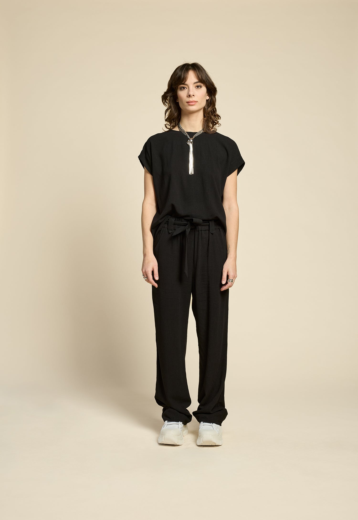 cokluch-haut-silence-noir-pantalon-westcoast-noir-ah2526