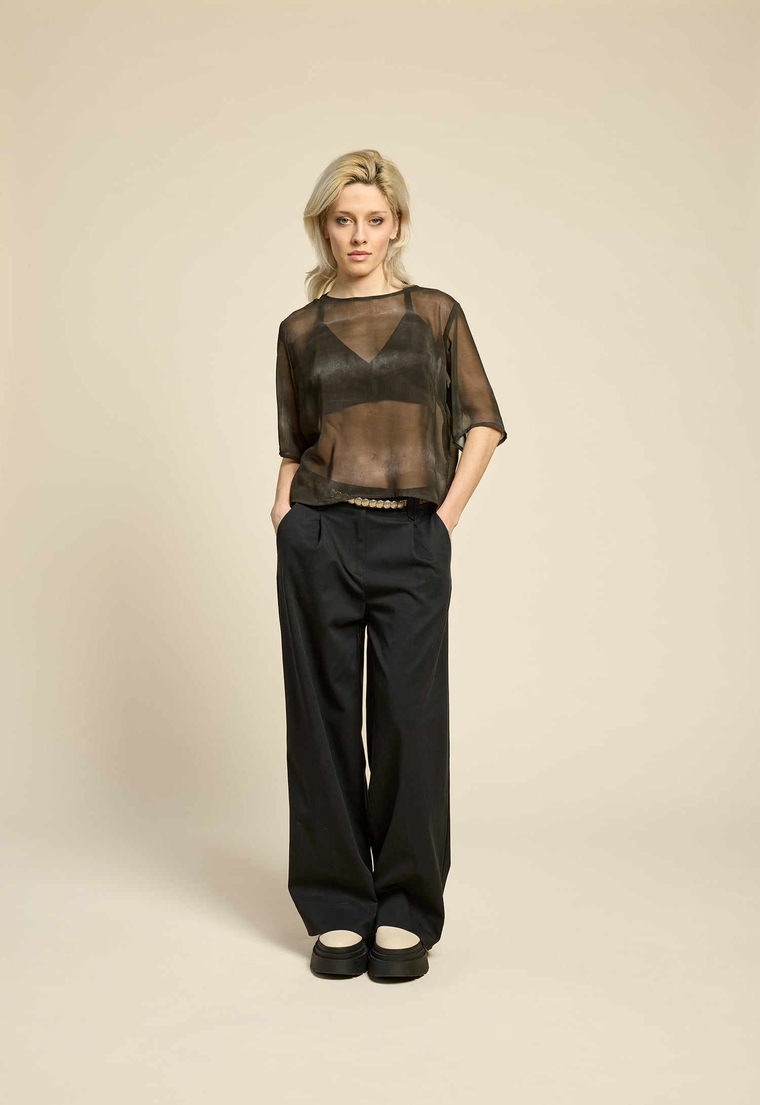 cokluch-haut-soullove-voile-mist-olive-bralette-aulne-noir-pantalon-thechain-noir-ah2526