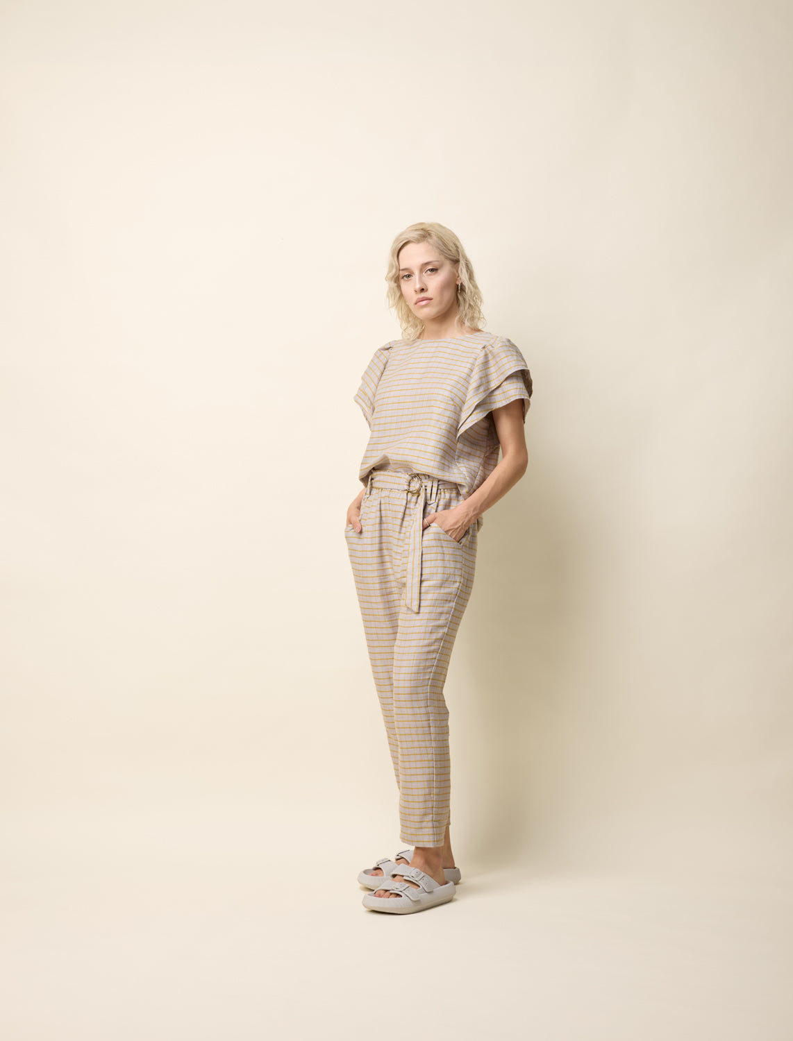 cokluch-pantalon-pantalondroit-taillehaute-yasmina-utopia-fog-pe25