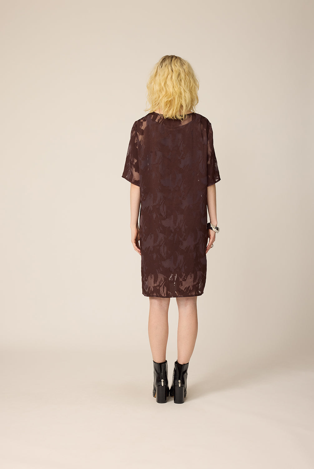 cokluch-robe-blackbird-espresso-ah2627-holiday
