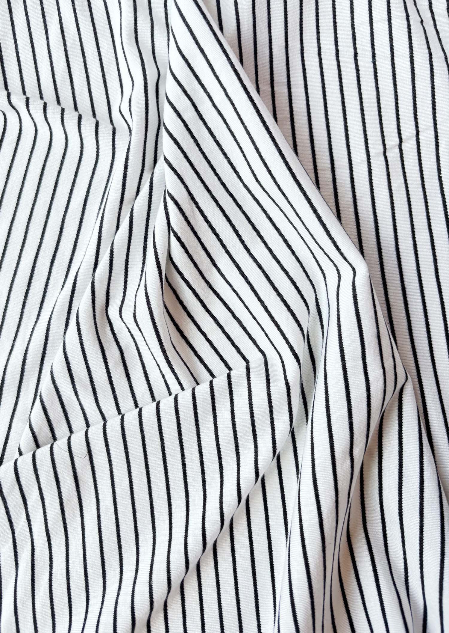 cokluch-tissu-jersey-ligne-raye-noir-rayonne-bambou-coton
