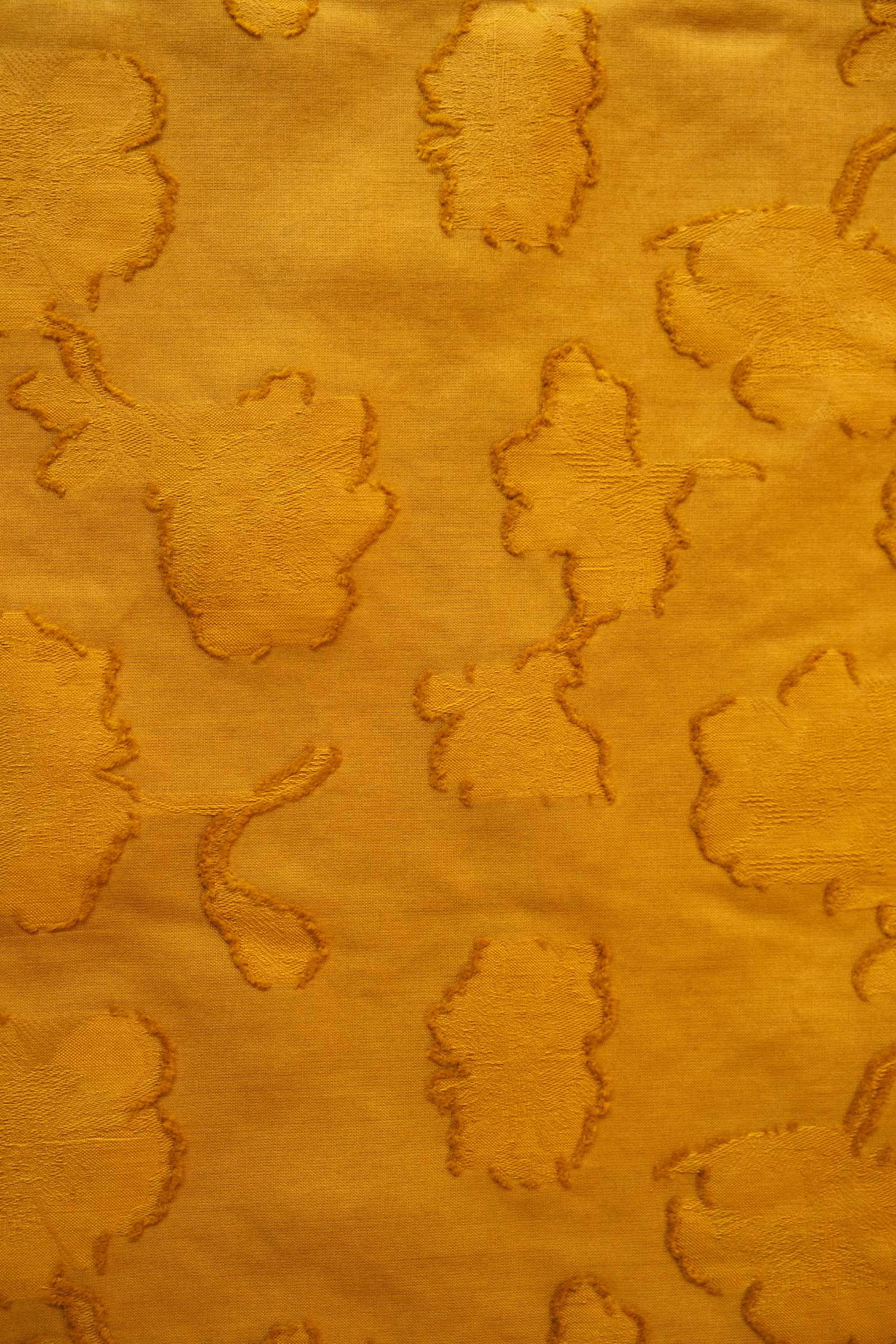 cokluch-tissus-voile-jacquard-fleuri-moutarde-coton