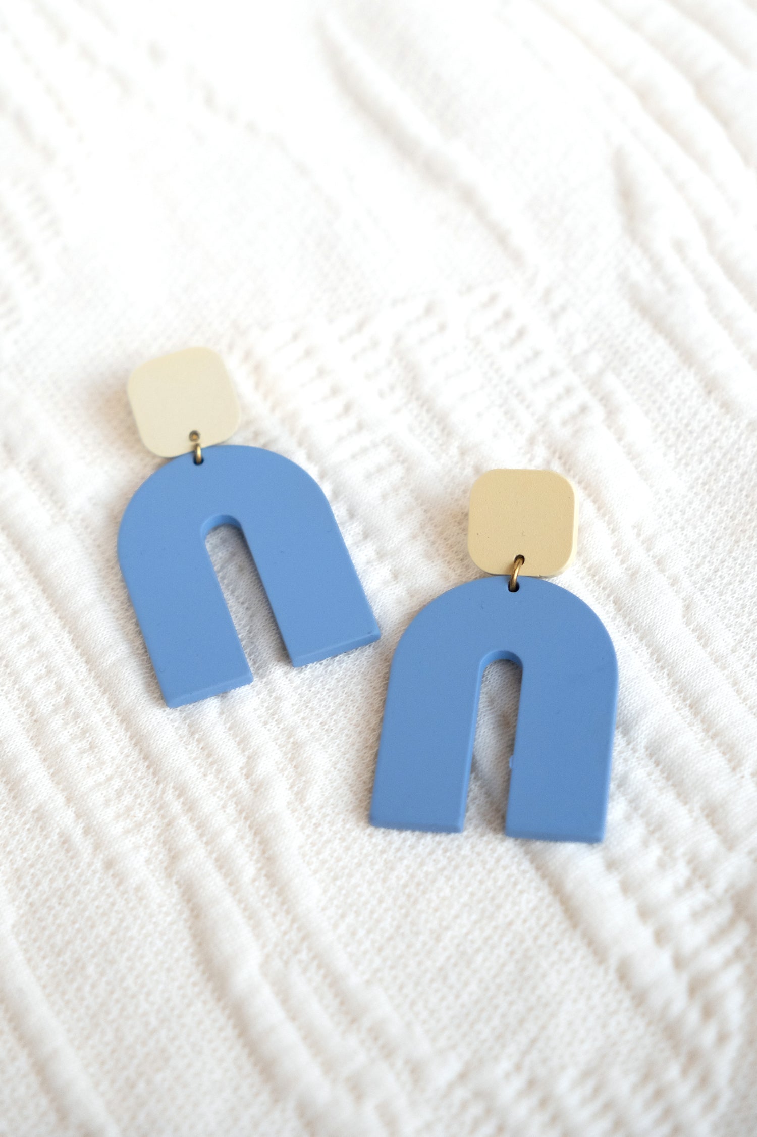 darlingsofdenmark-bijou-bouclesdoreilles-lurga-acrylique