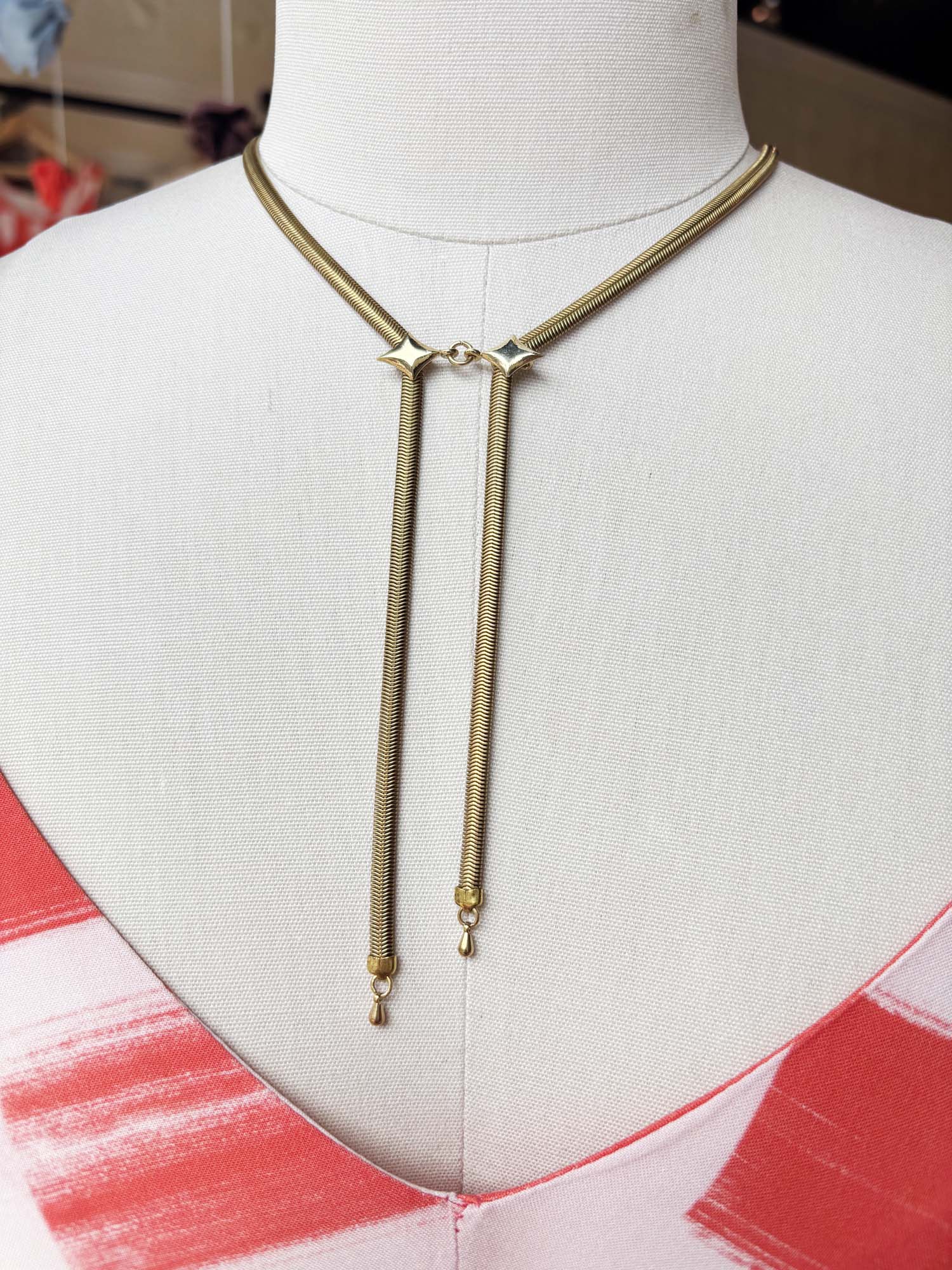 lordviolet-bijou-collier-softglow-laiton