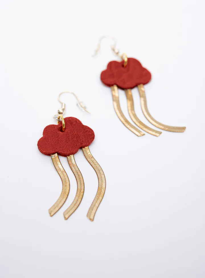 veinage-bijoux-bouclesdoreilles-pluie-nuage-cuir-rouge