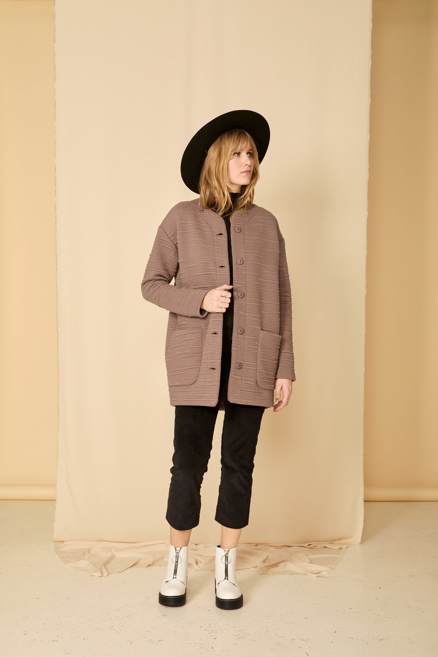 cokluch-veste-lapromenade-taupe-crinkle-ah2223