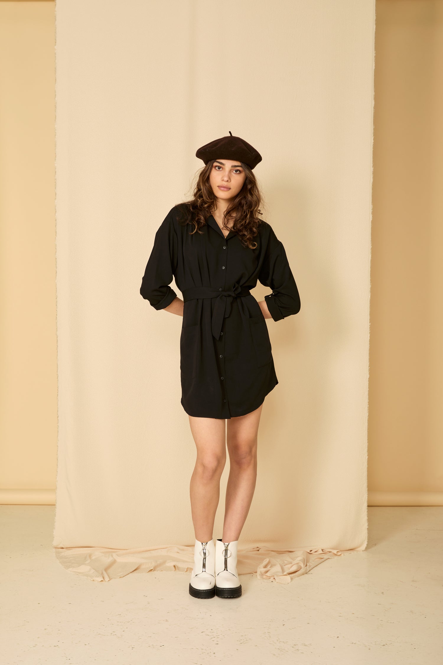 cokluch-robe-landing-noir-automnehiver