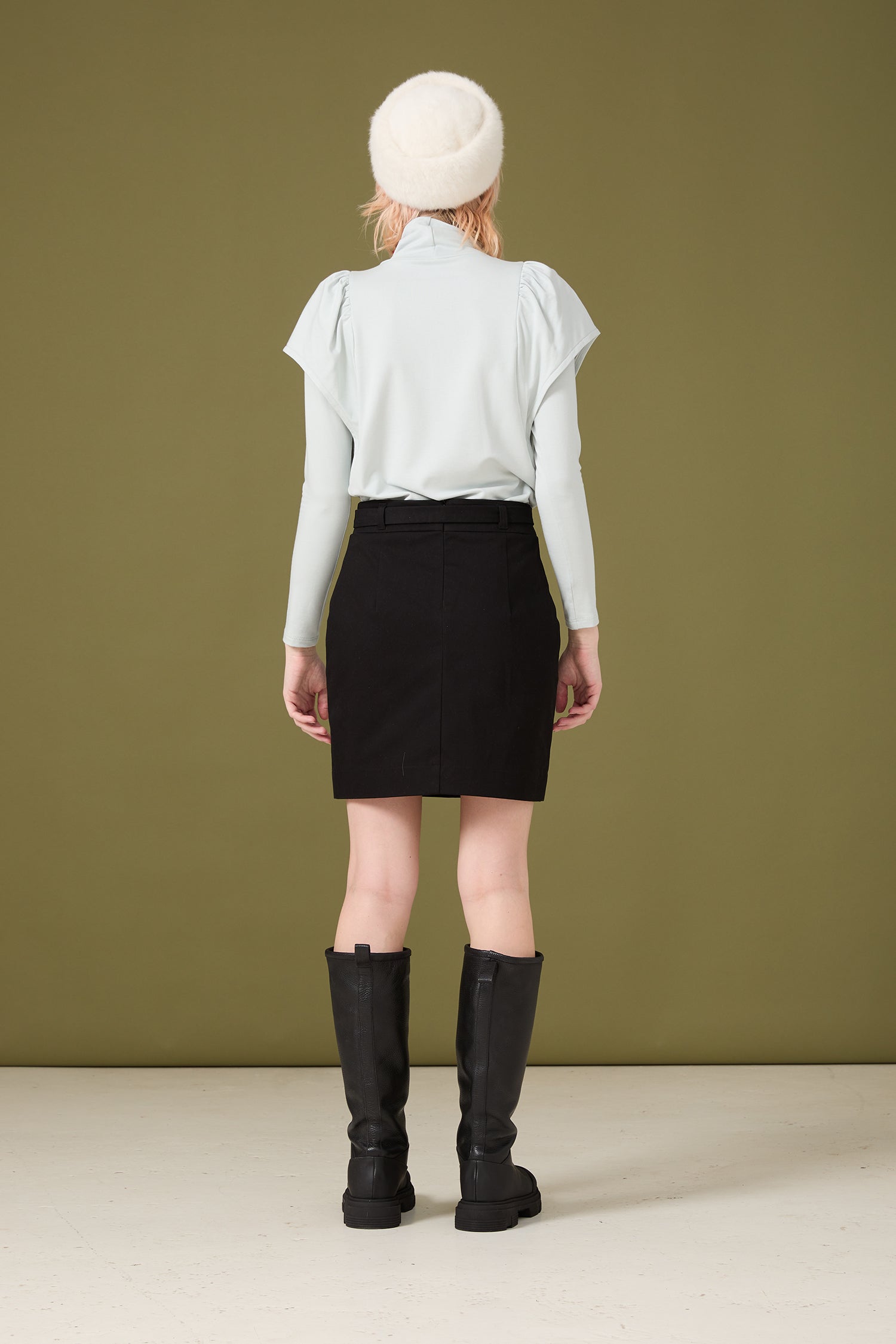 cokluch-chandail-whitney-sky-ah2324