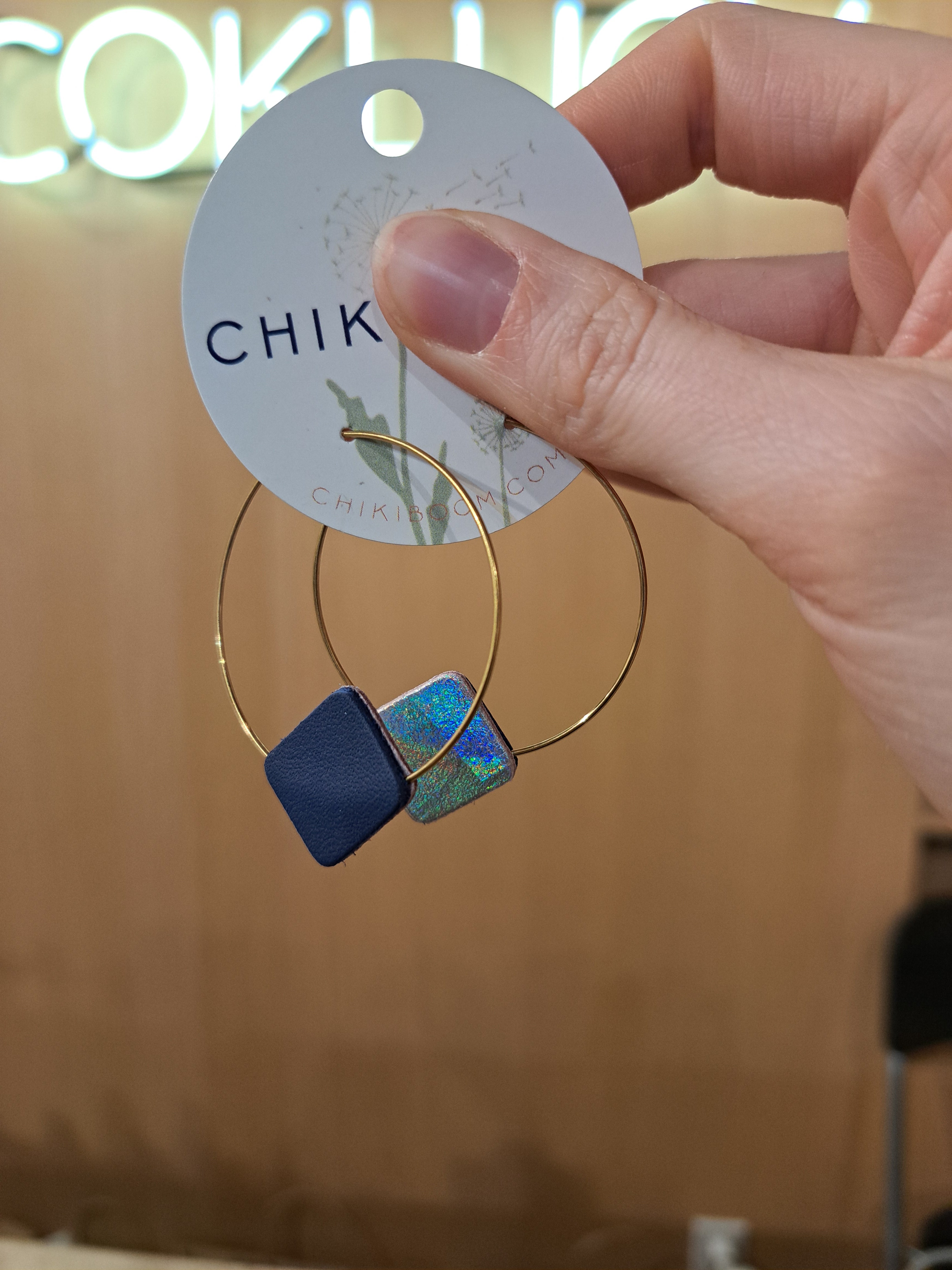 Boucles d'oreilles créoles - ROND/CARRÉ