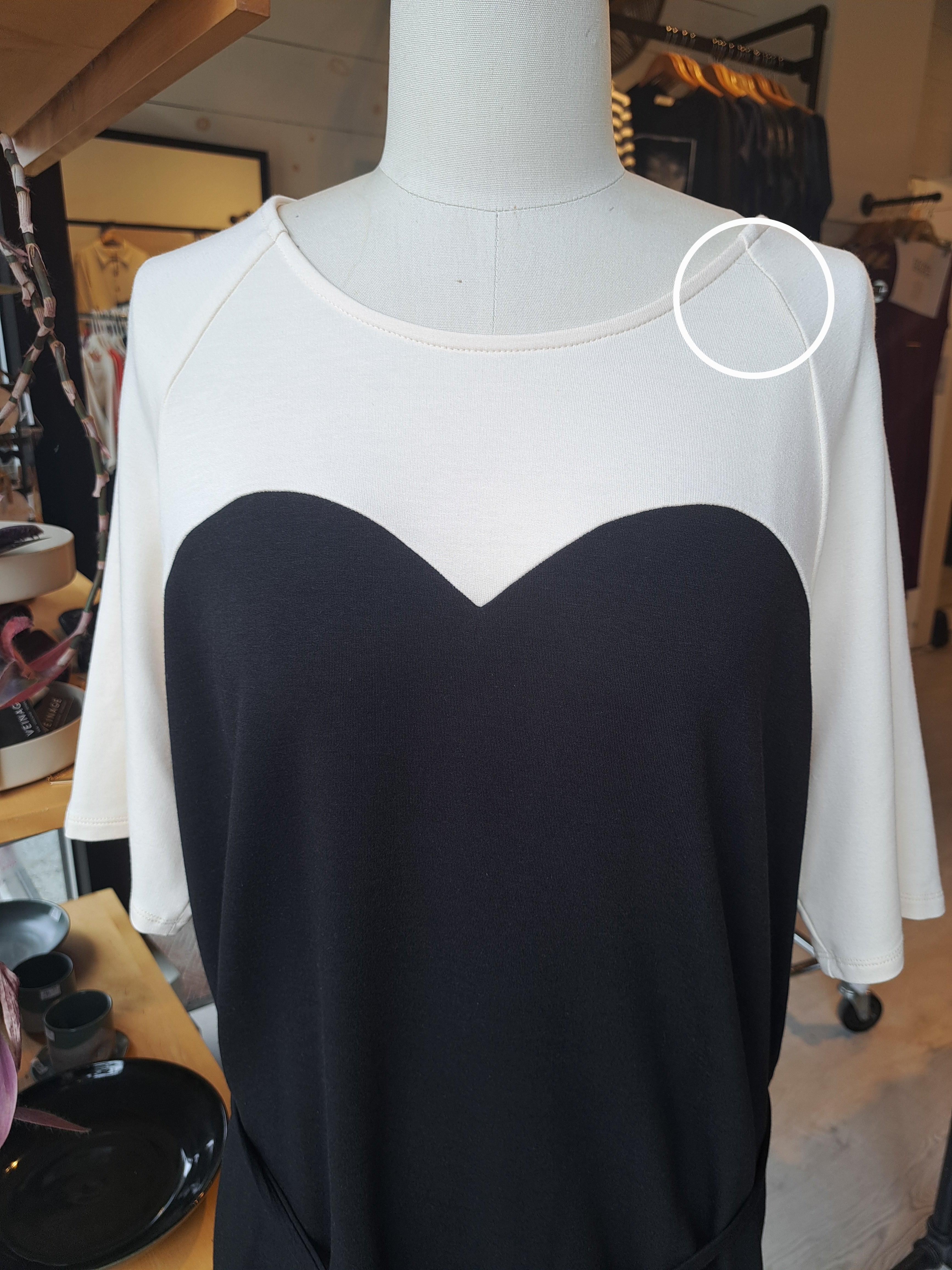 BARIA Dress - Black (Imperfect)