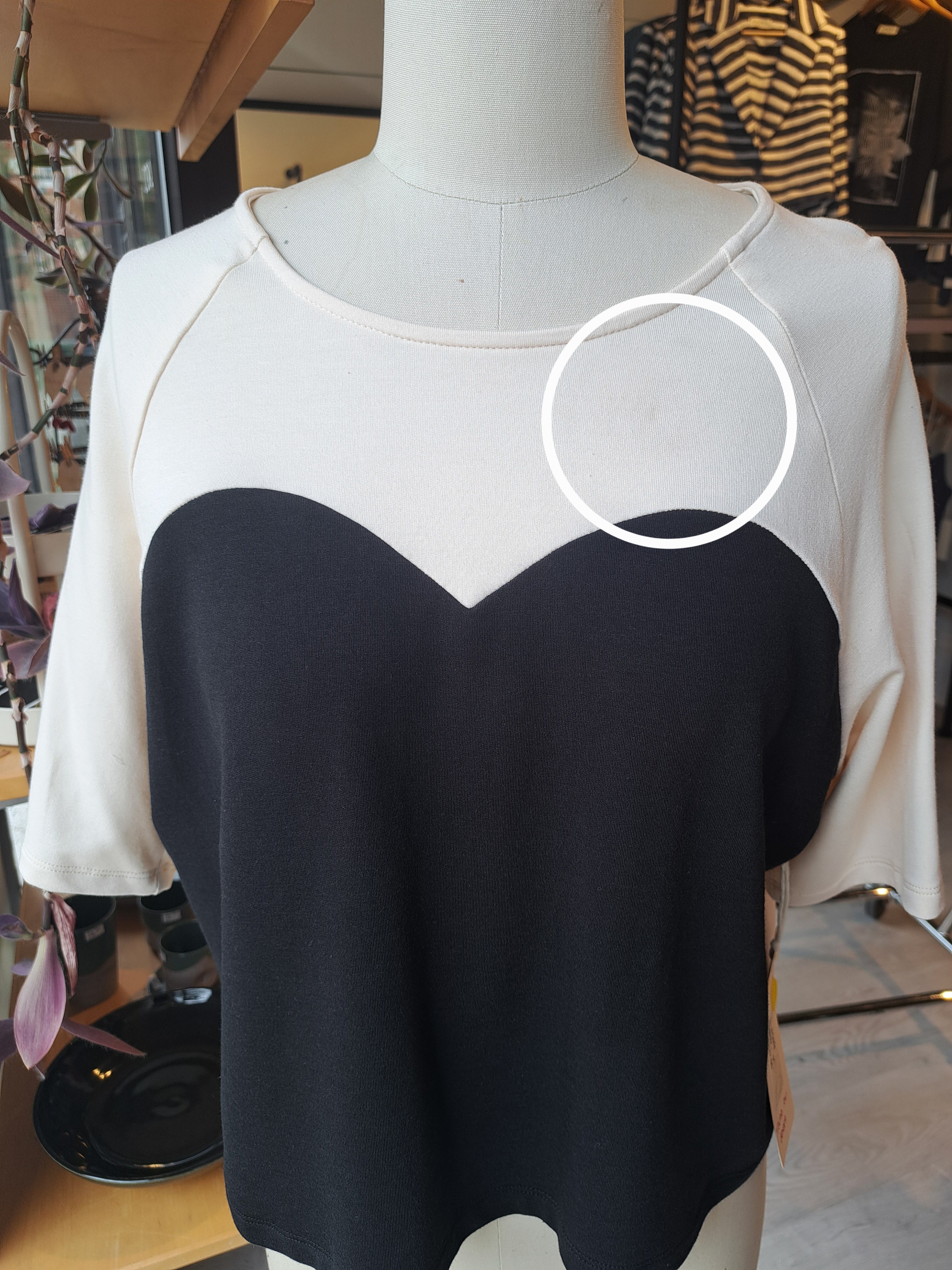 ROMY Top - Black (Imperfect)