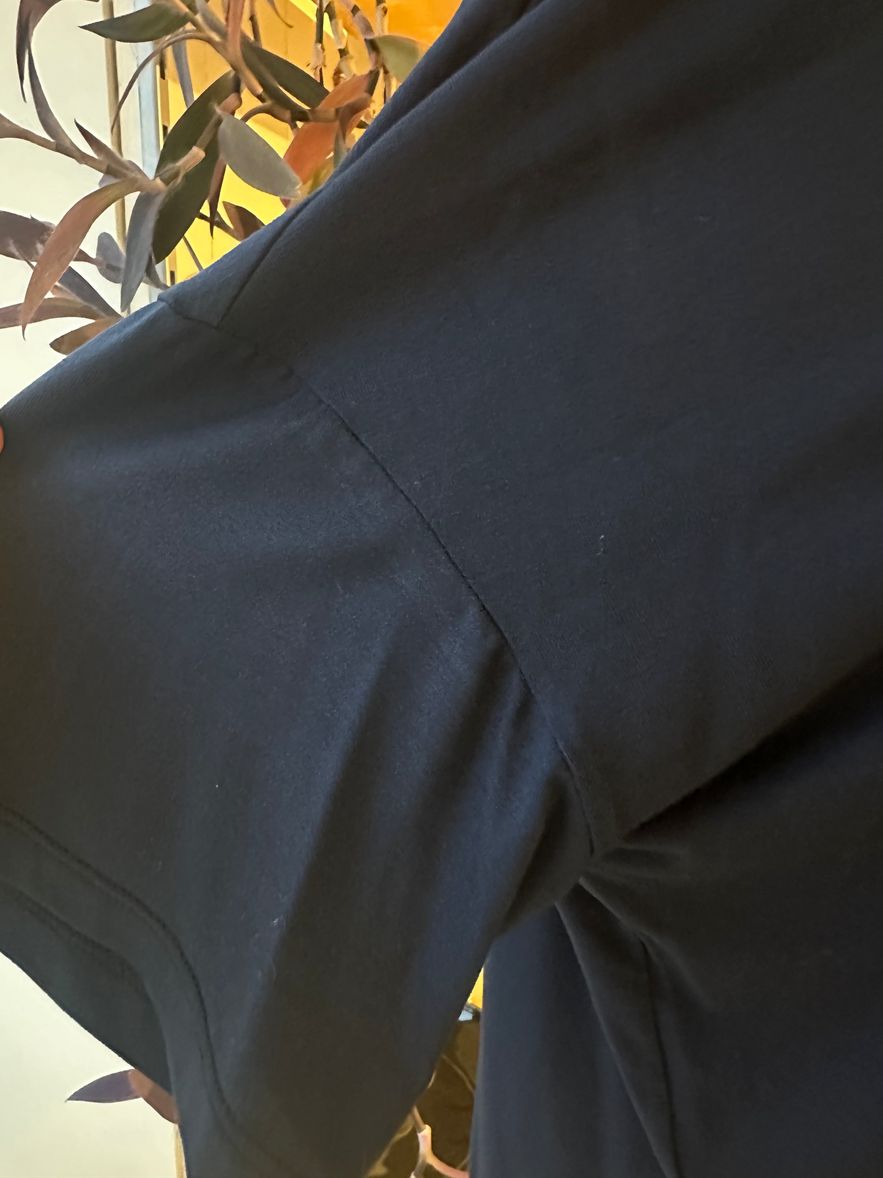 THE LOOK Top - Navy (Imperfect)