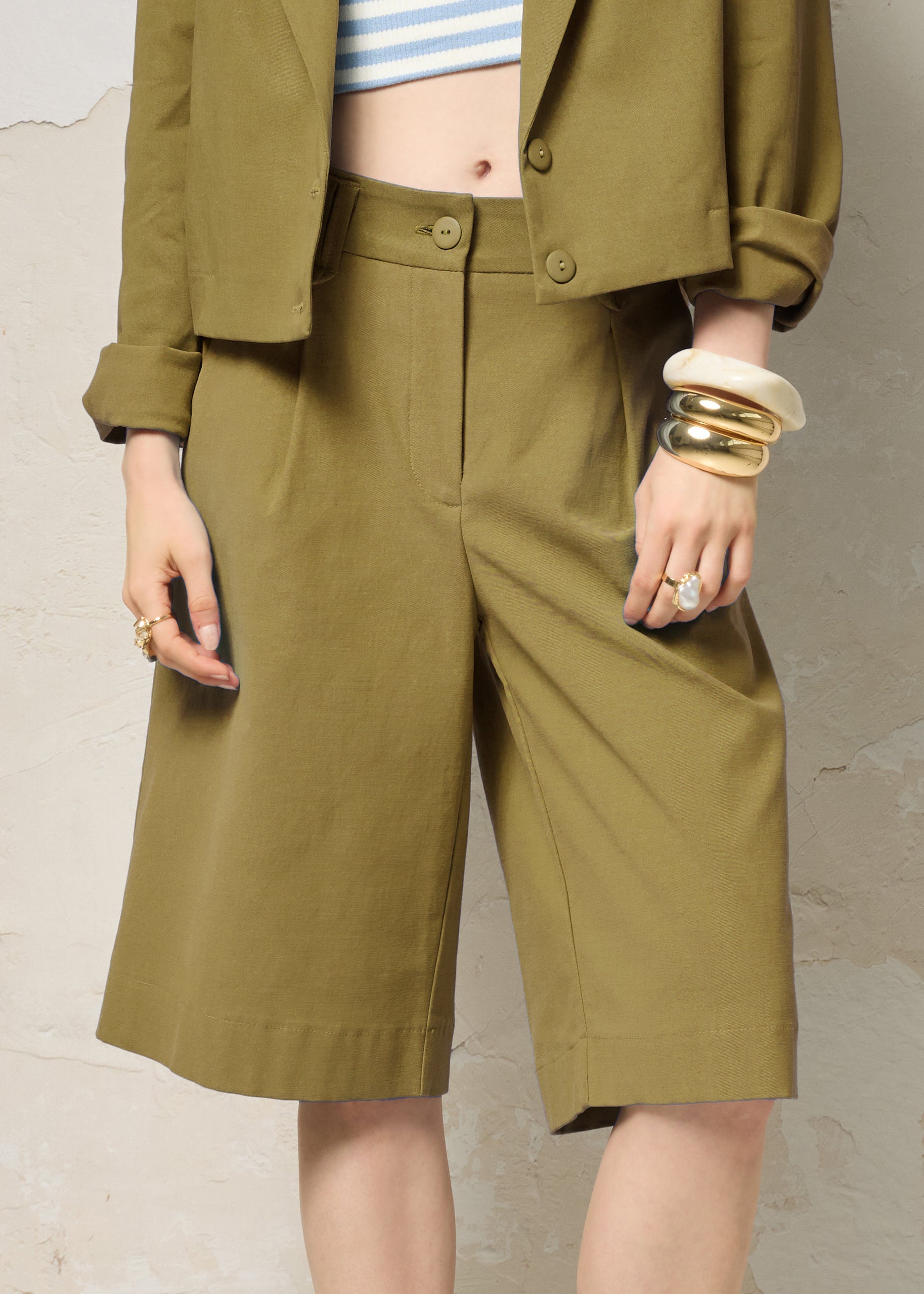 LOKÉ Shorts - Antique