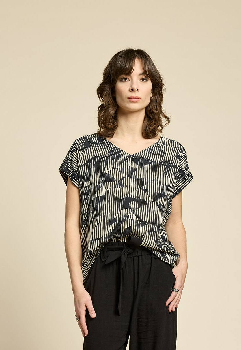 SILENCE Top - Black Diamond