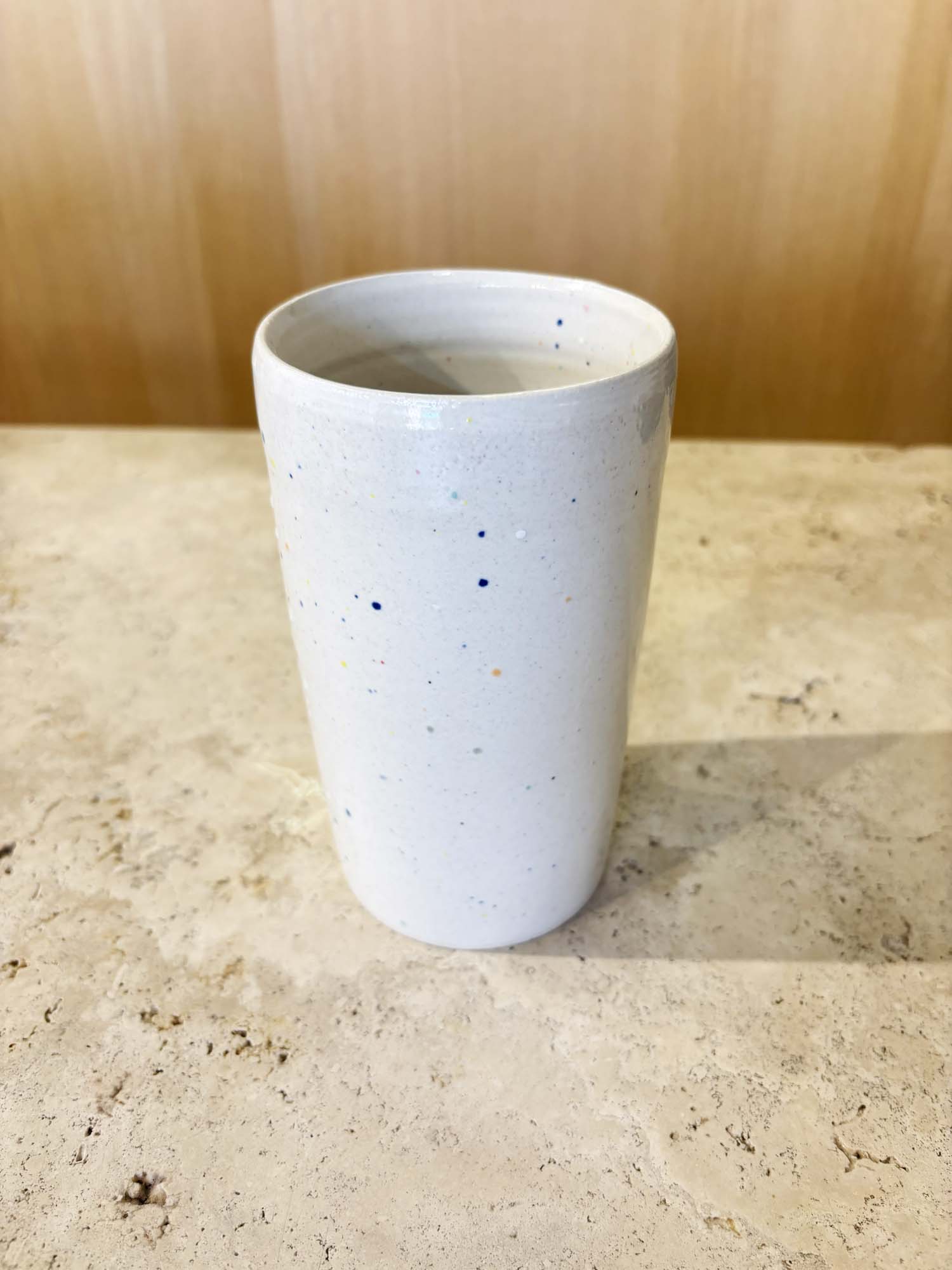 ateliermarienguyen-vaisselle-vases-gobelet-ceramique-confetti