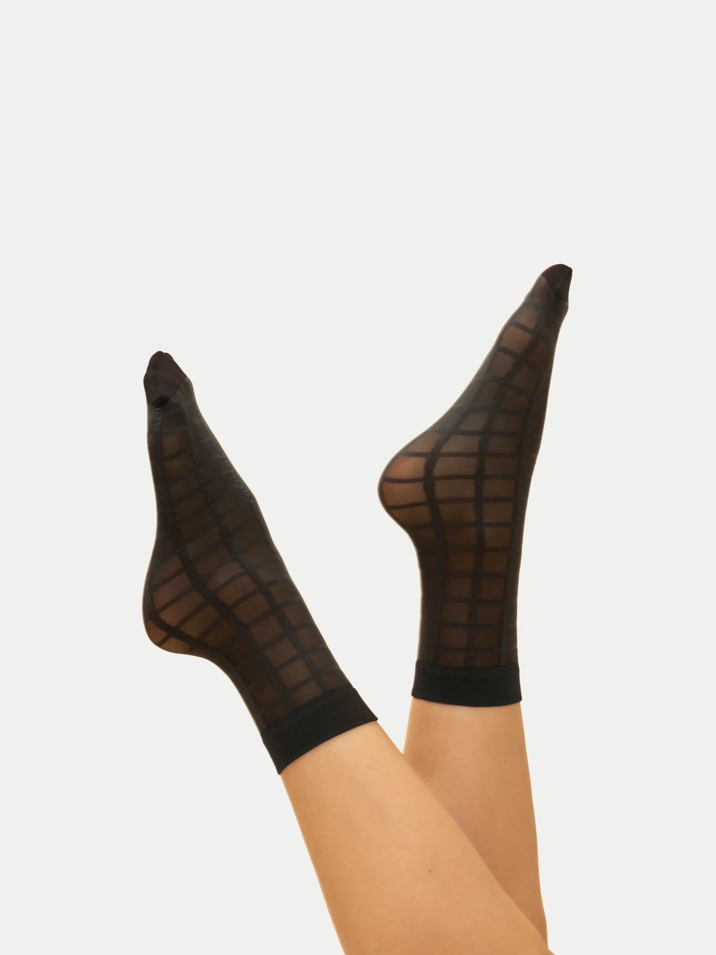 fromrachel-bas-soquettes-chaussettes-diaphanes-carreaux-nylon-noir