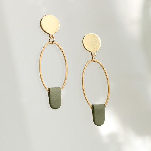 chikiboom-bijoux-bouclesdoreilles-janette-cuir-or-kaki