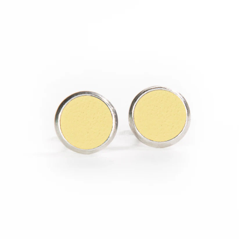 chikiboom-bouclesdoreilles-cuirrecycle-jaune-pastel-inox