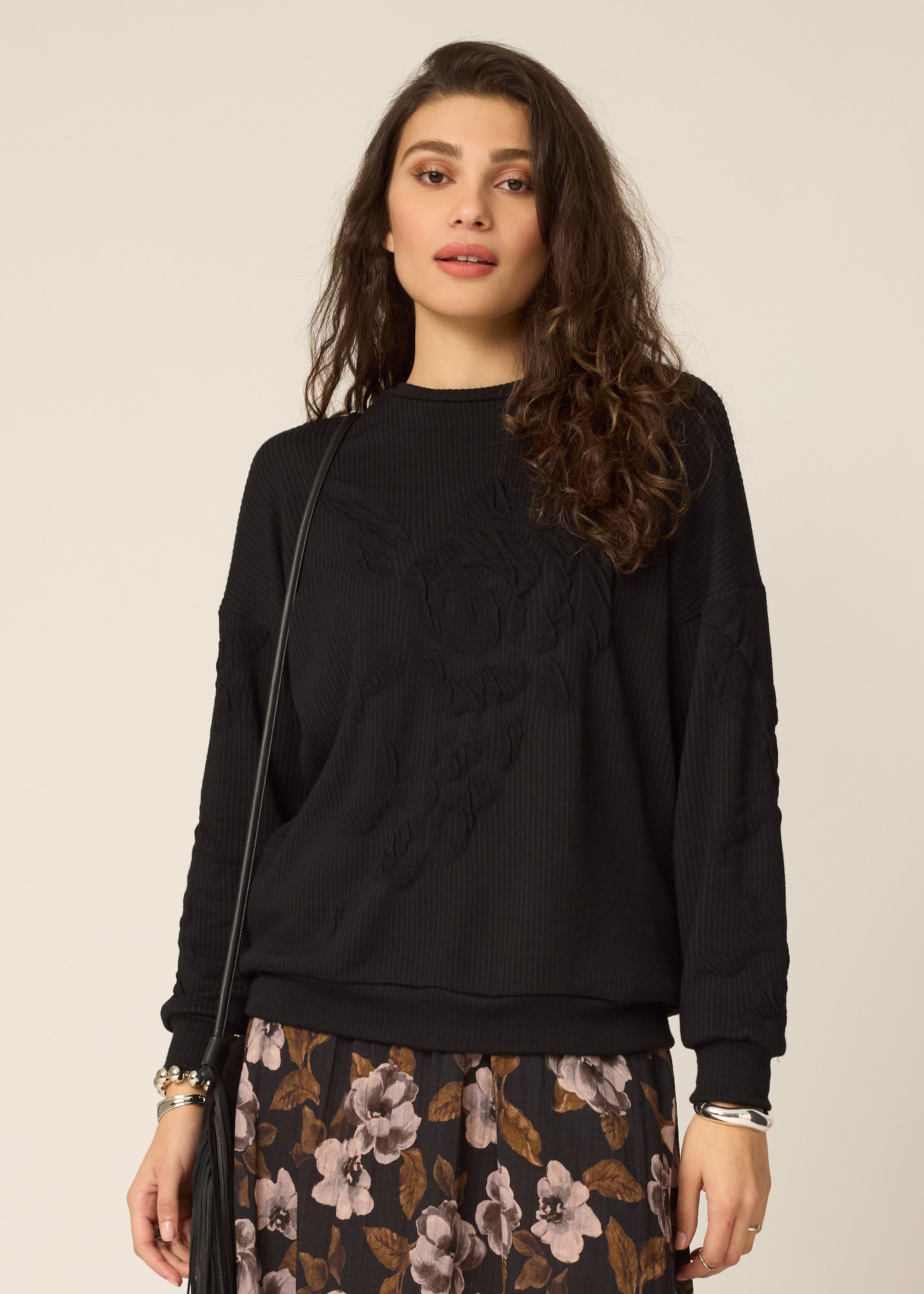 chlo-par-cokluch-haut-chandail-howard-noir-ah2627