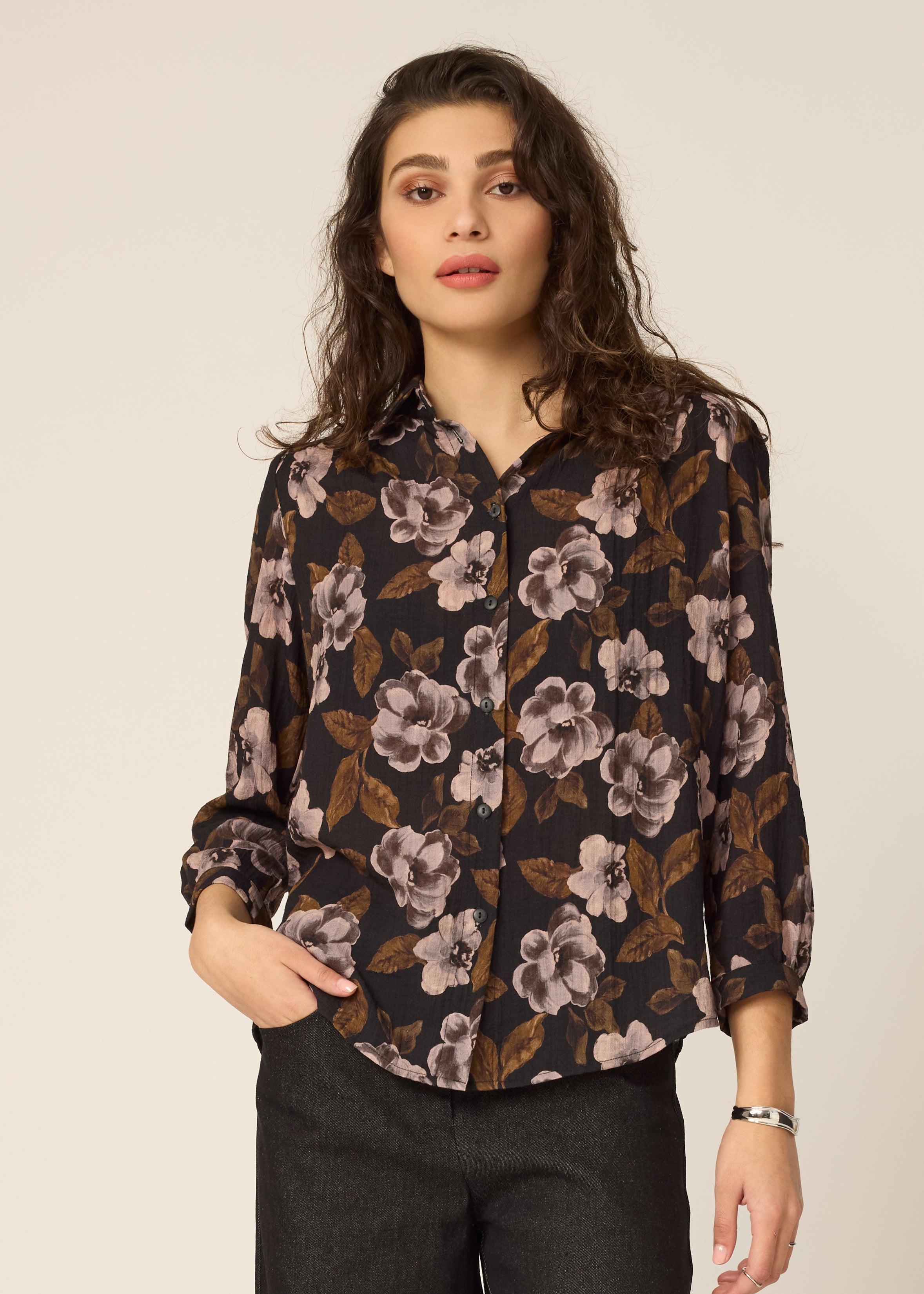 chlo-par-cokluch-haut-chemise-june-flowers-noir-ah2627