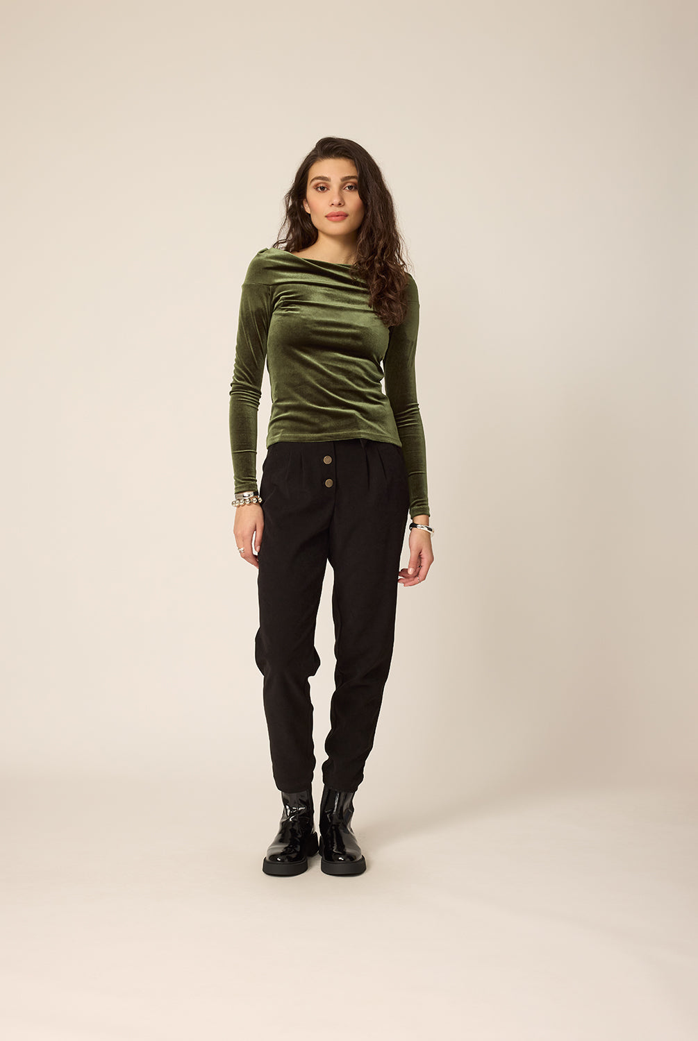 chlo-par-cokluch-haut-pull-isom-lezard-pantalon-joey-noir-ah2627-holiday