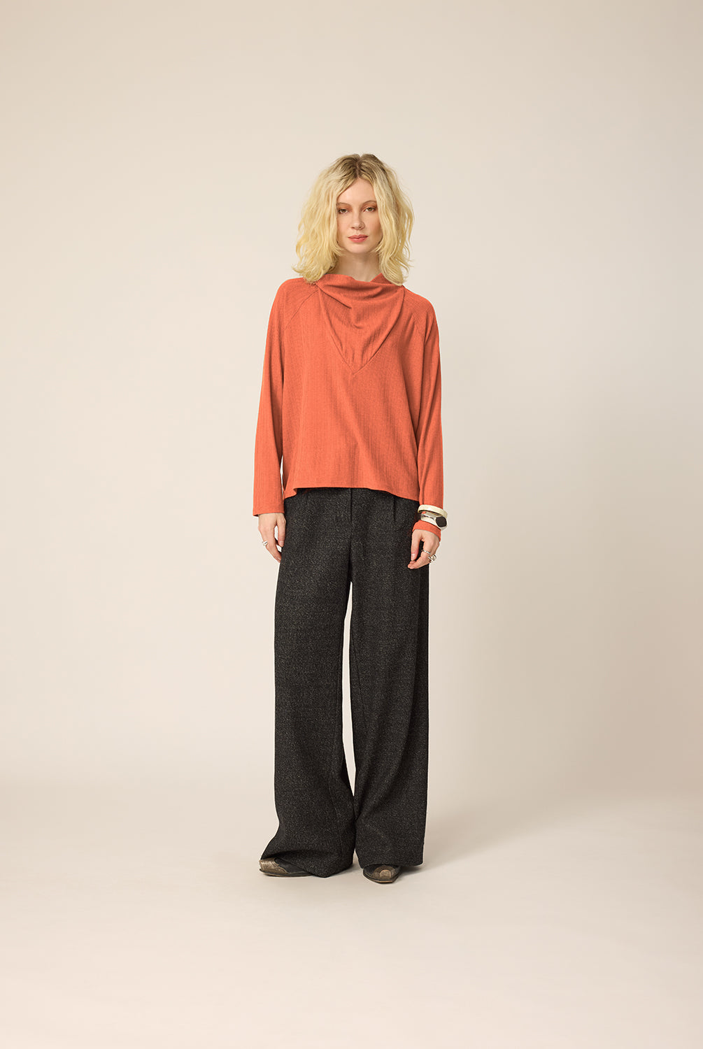 chlo-par-cokluch-haut-pull-paz-fiesta-pantalon-zaho-tweed-noir-ah2627