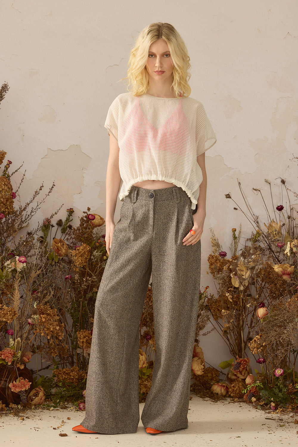 chlo-par-cokluch-haut-tshirt-ape-creme-pantalon-zaho-tweed-grege-ah2627