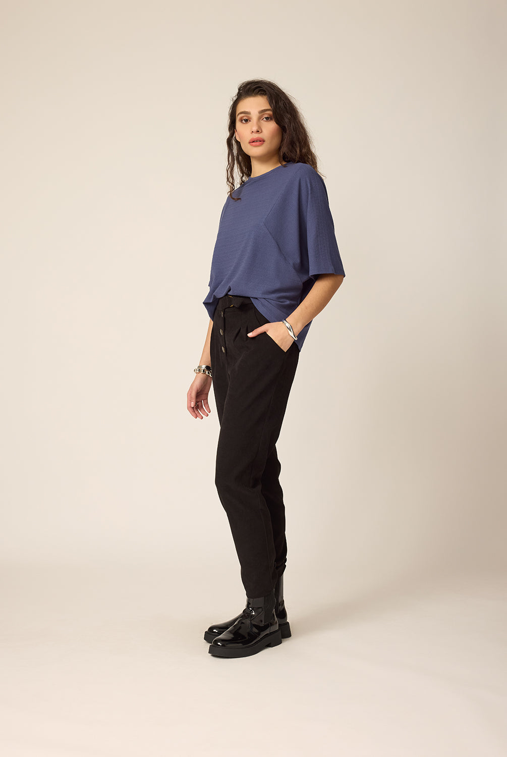 chlo-par-cokluch-haut-tshirt-jacob-marine-pantalon-joey-noir-ah2627
