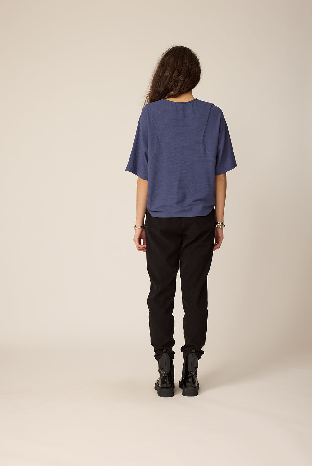 chlo-par-cokluch-haut-tshirt-jacob-marine-pantalon-joey-noir-ah2627