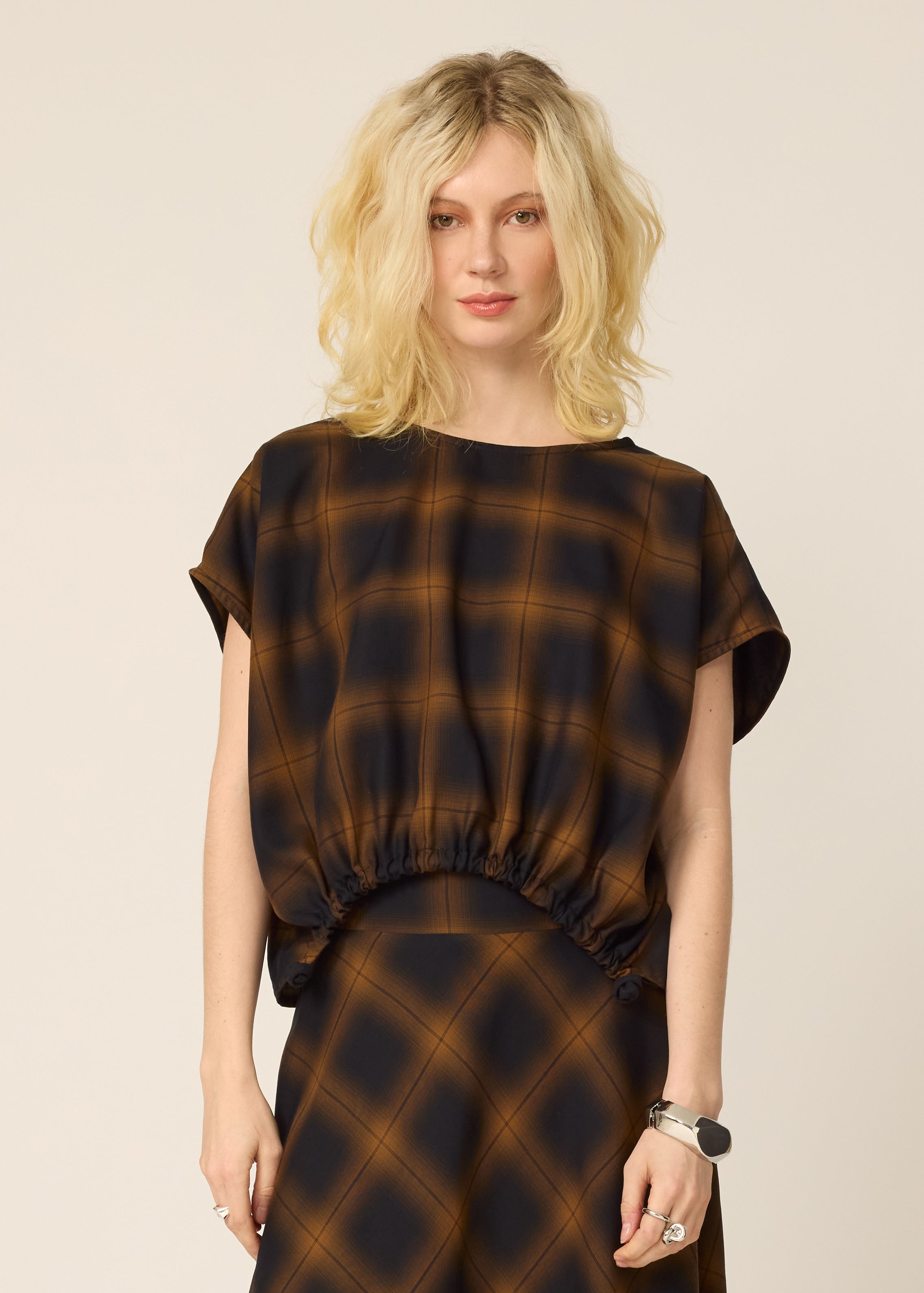 chlo-par-cokluch-haut-tshirt-jay-plaid-tan-ah2627