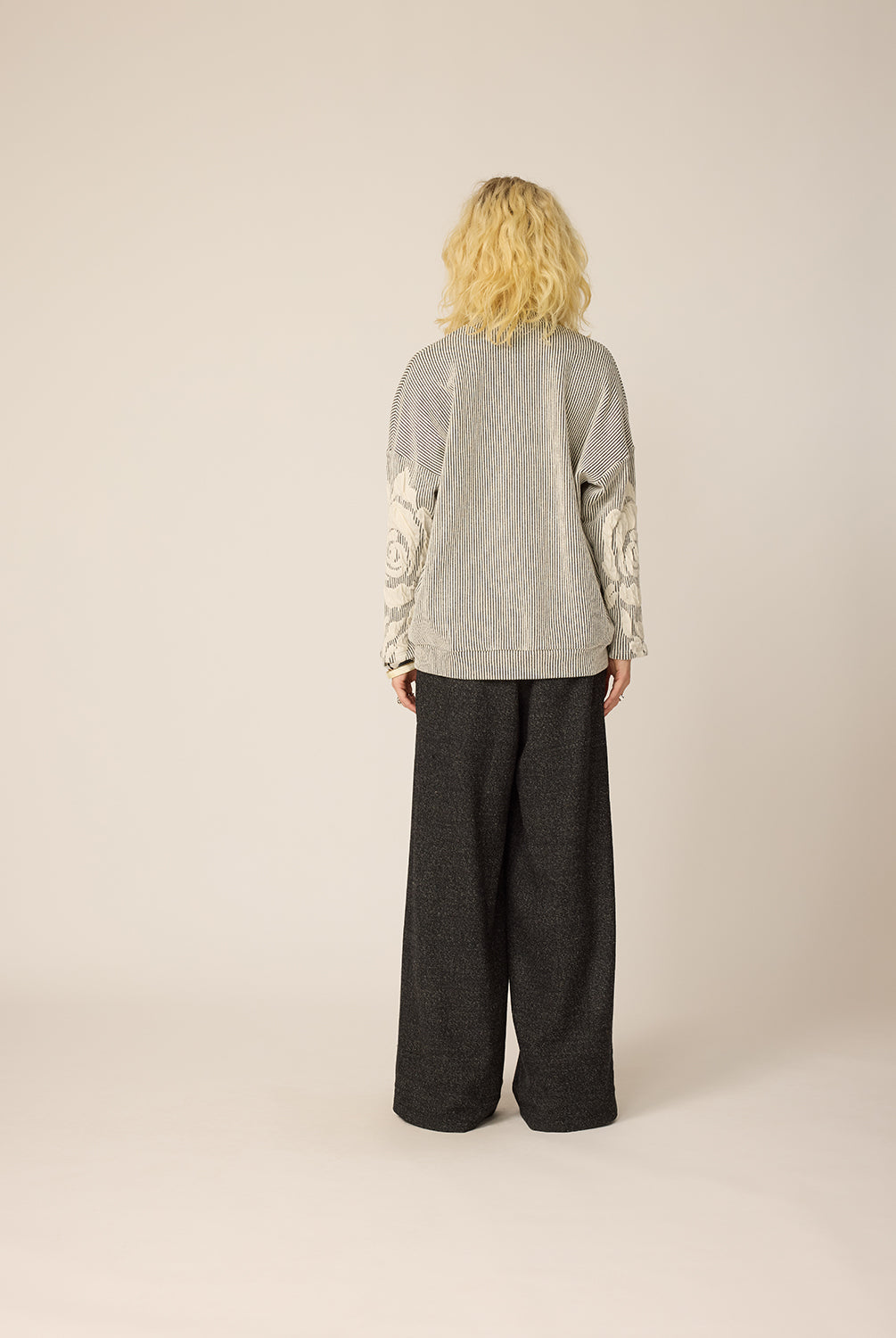 chlo-par-cokluch-haut-veste-cardigan-gus-naturel-pantalon-zaho-tweed-noir-ah2627